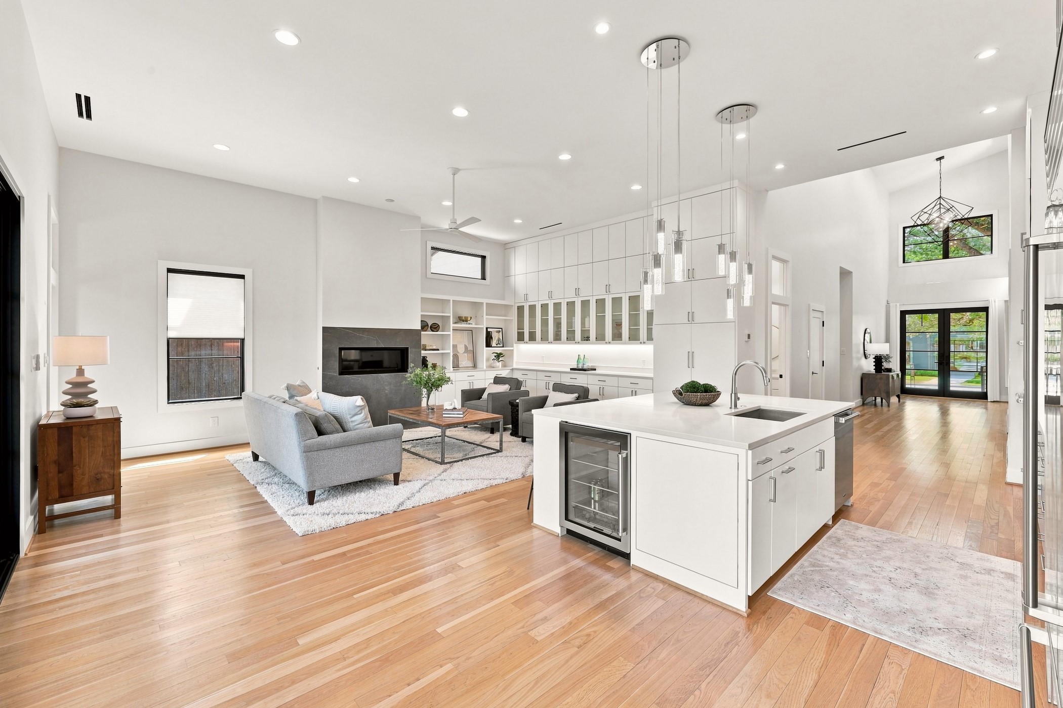 6939 Southridge Drive