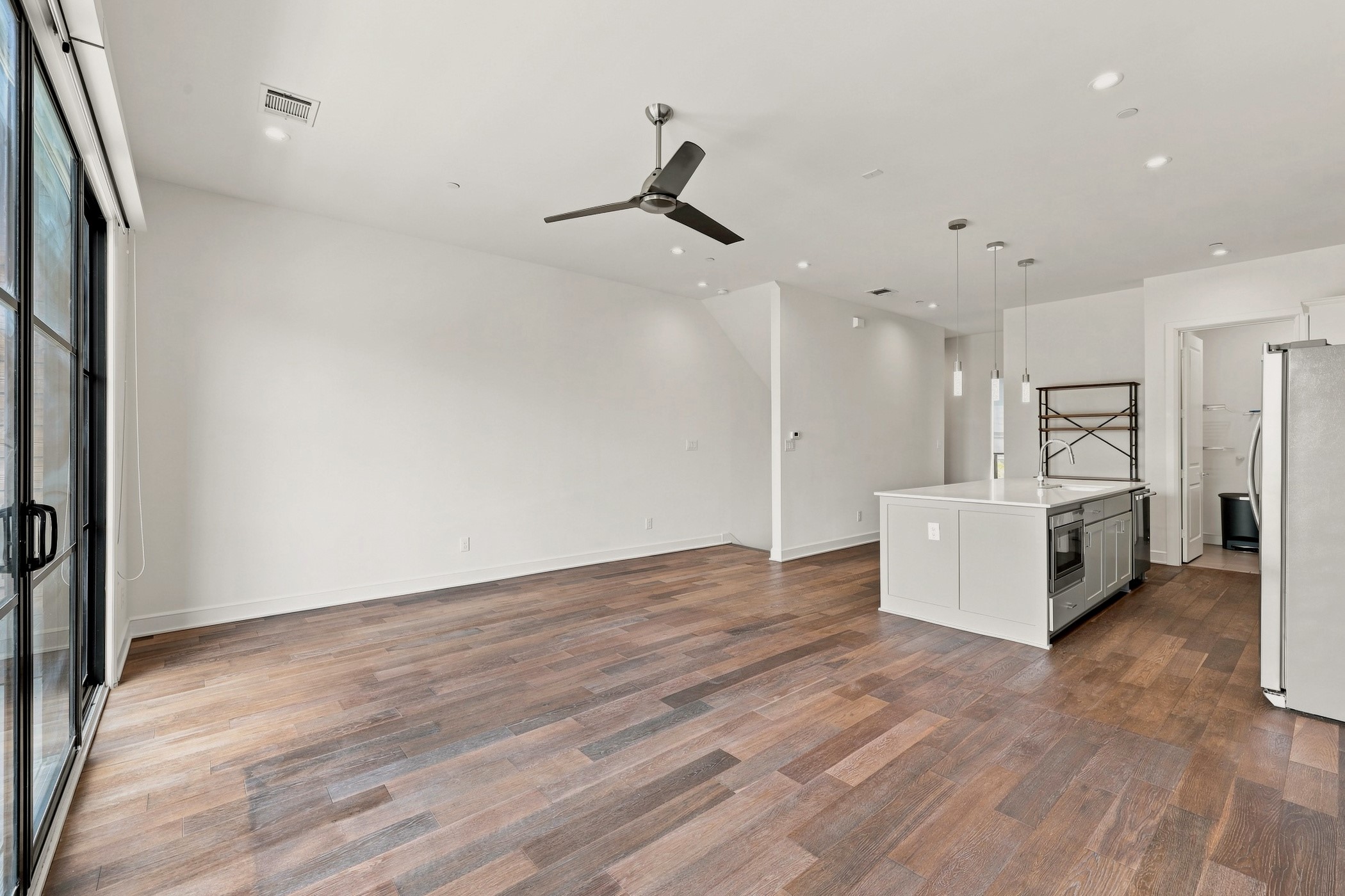 5122 Capitol Avenue 103