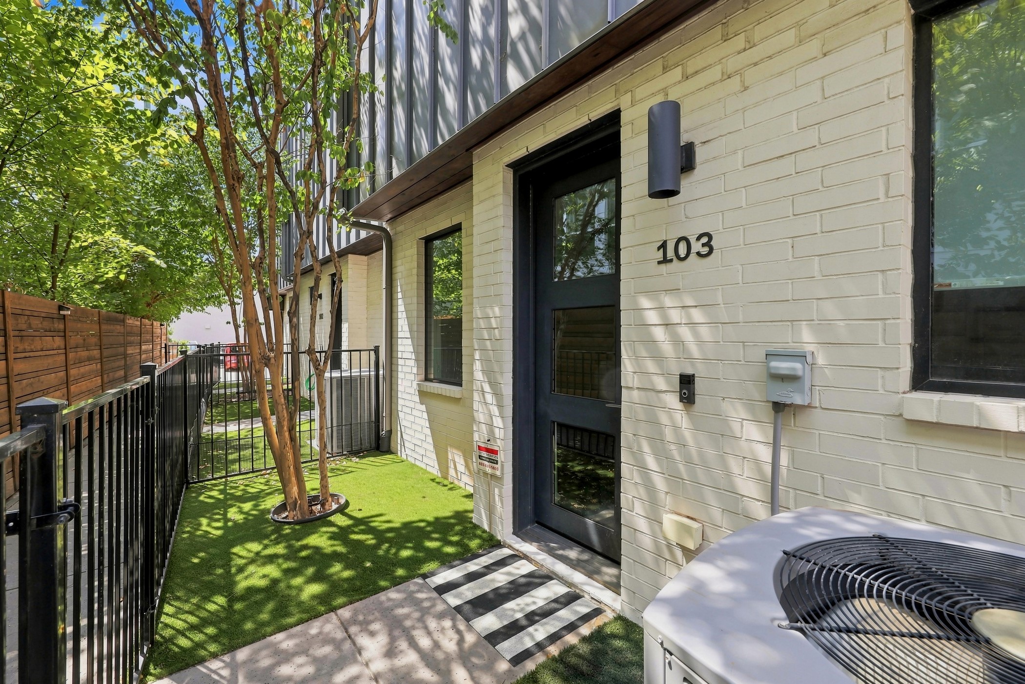 5122 Capitol Avenue 103