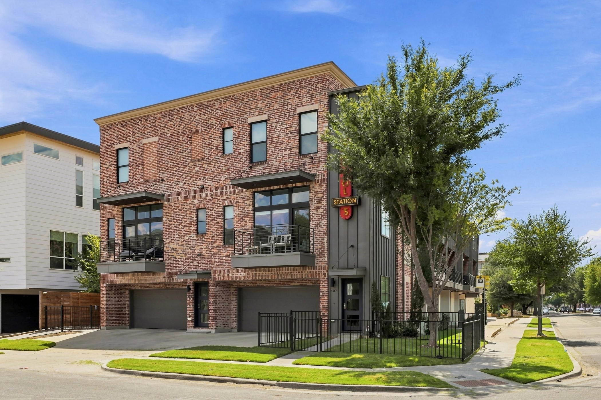 5122 Capitol Avenue 103