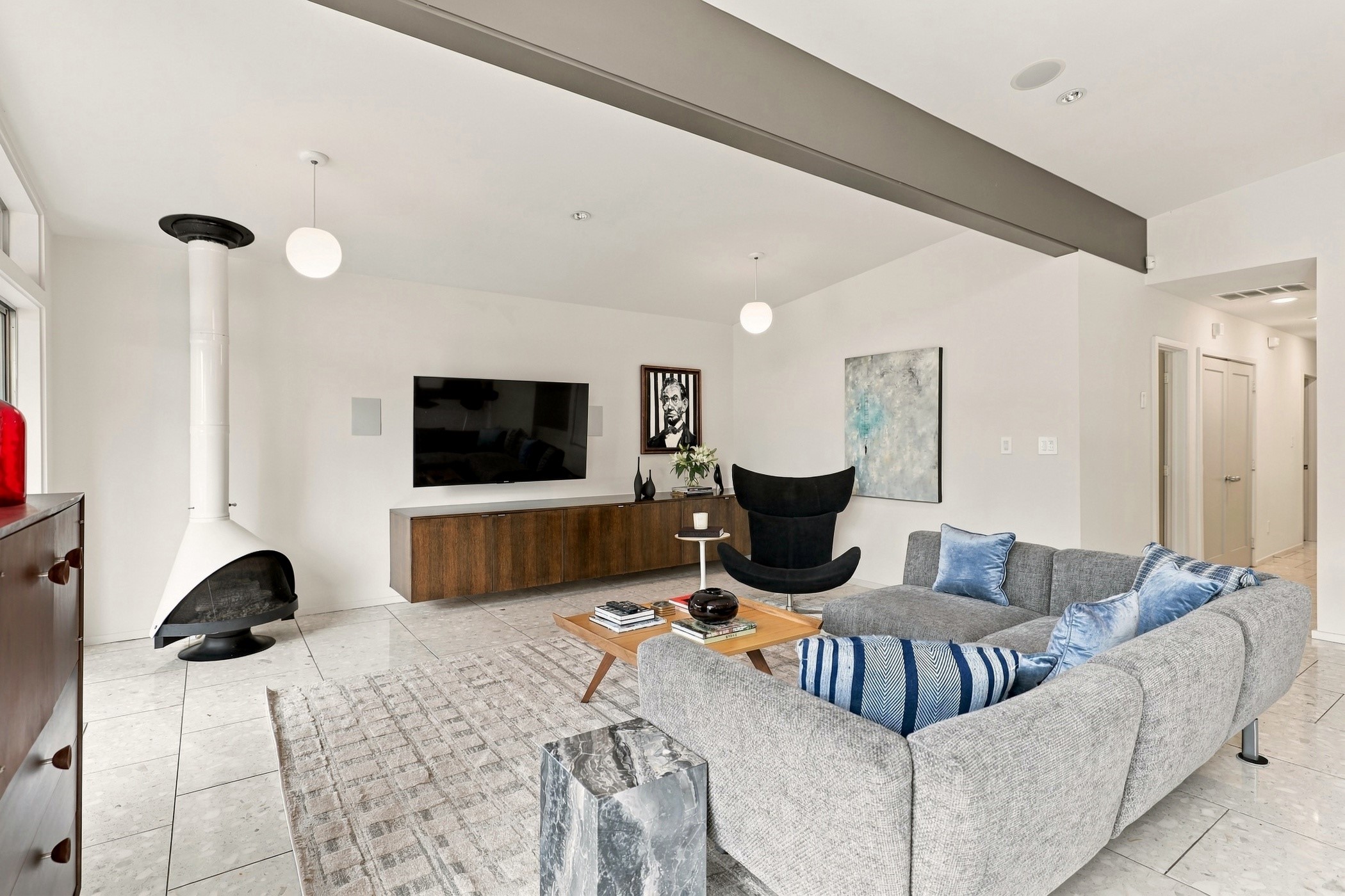 6216 Town Hill Lane
