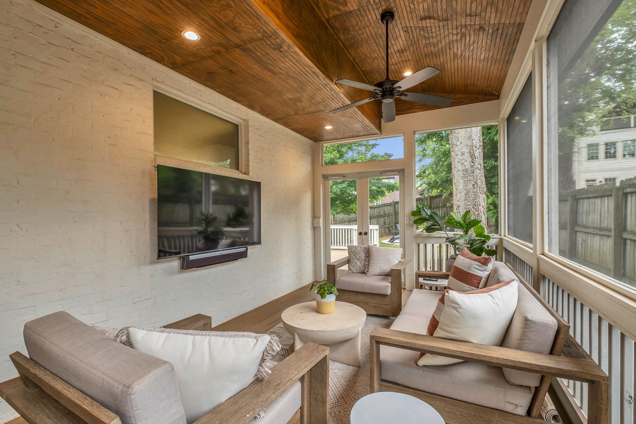 141 Lincoln Ct
