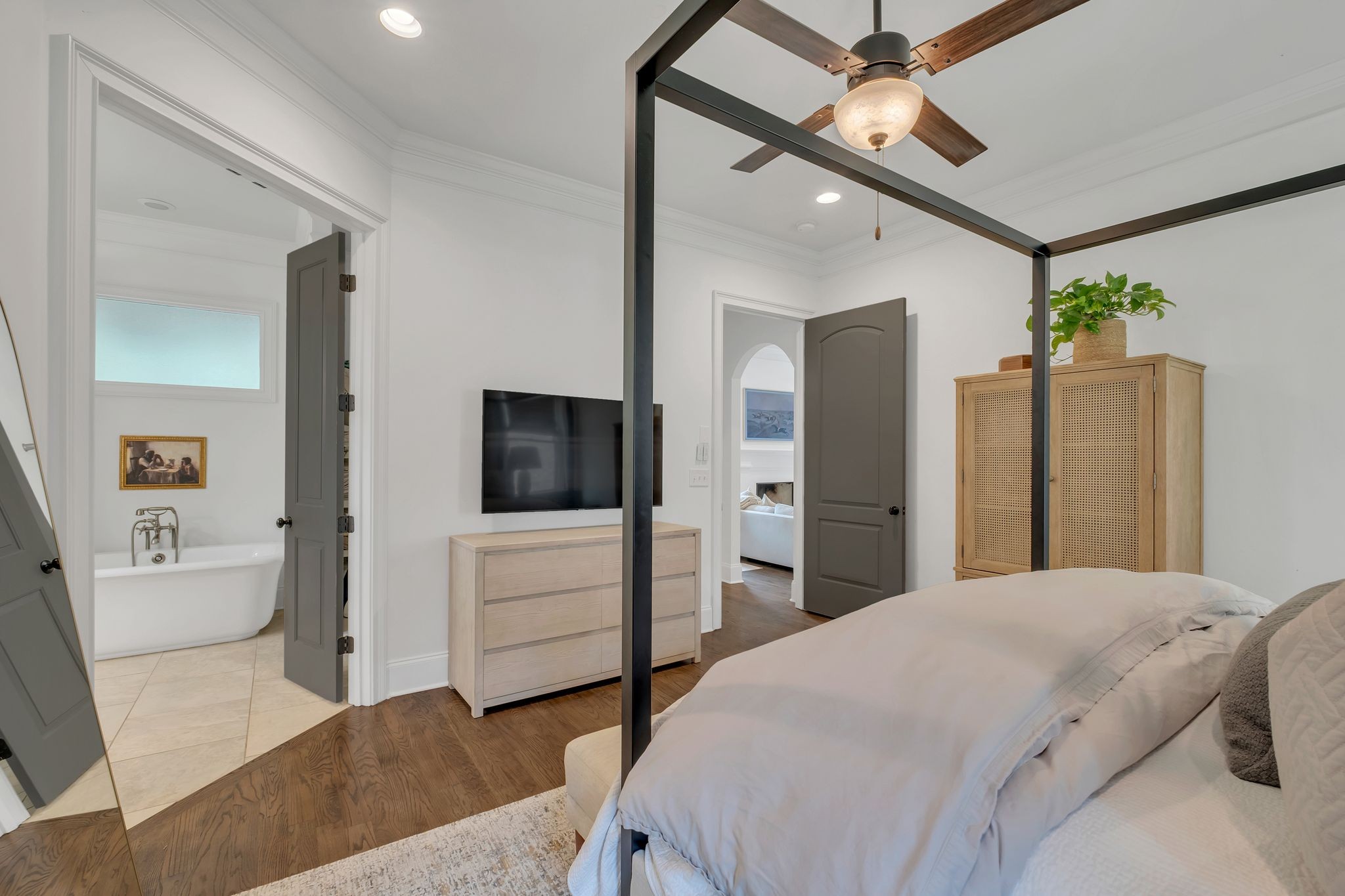 141 Lincoln Ct