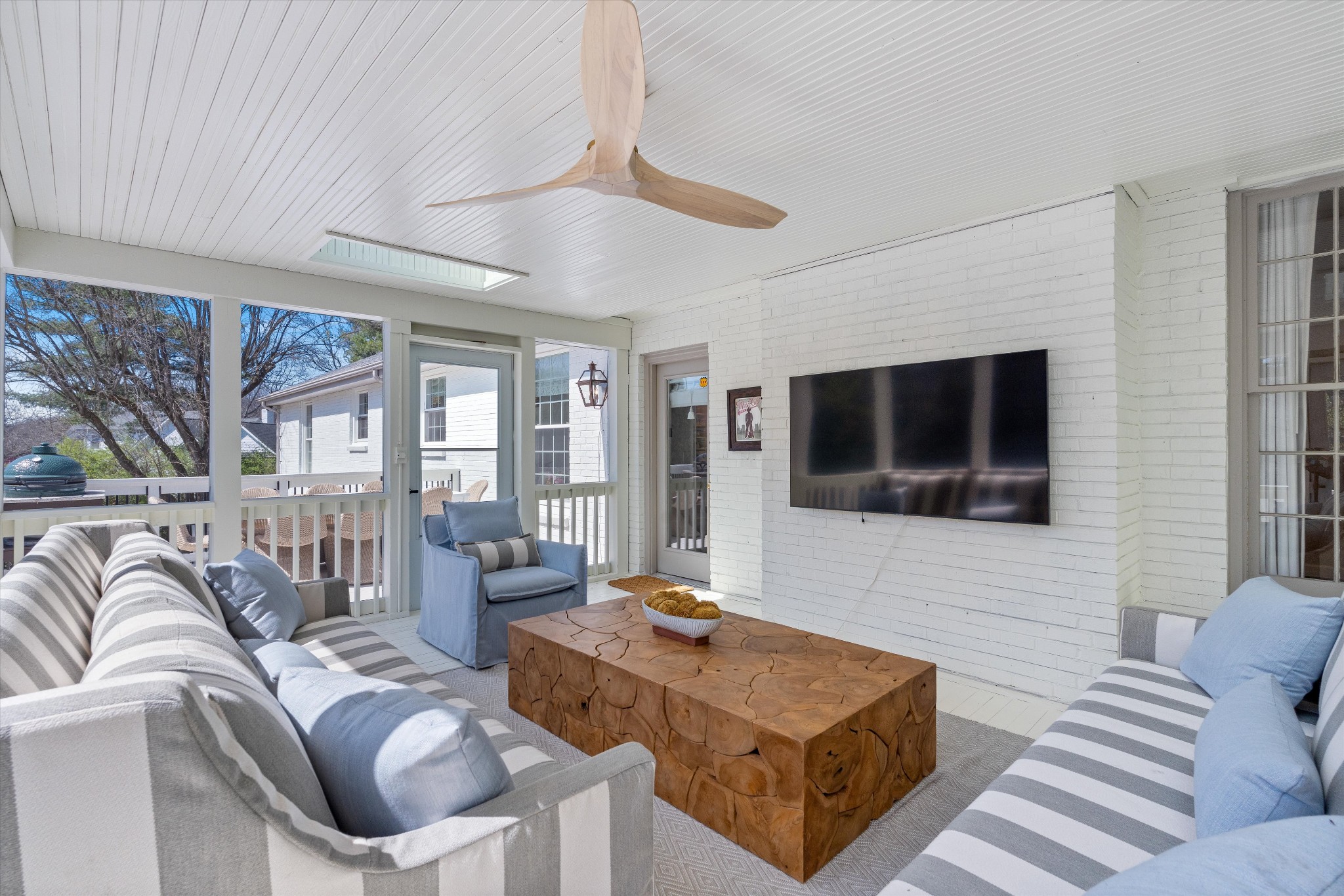 5929 Robert E Lee Dr