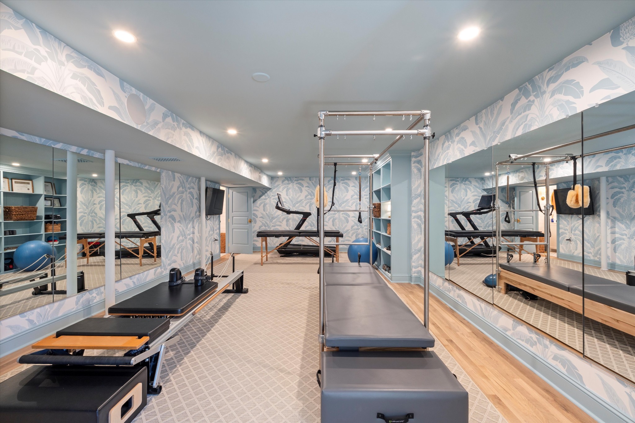 5929 Robert E Lee Dr