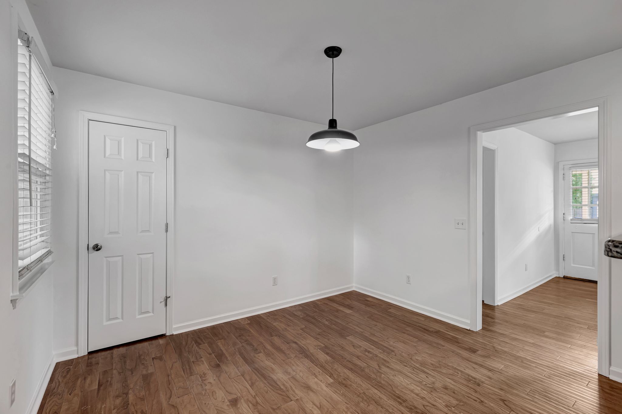 5814 Couch Dr