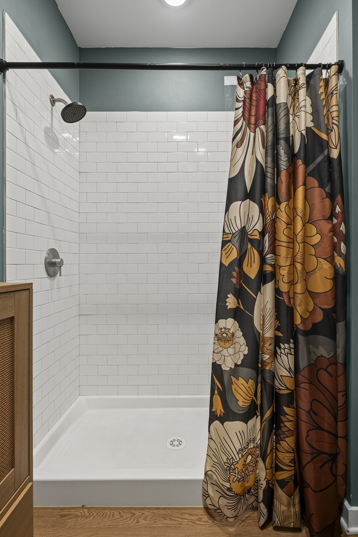 600 E Trinity Ln Unit: 118