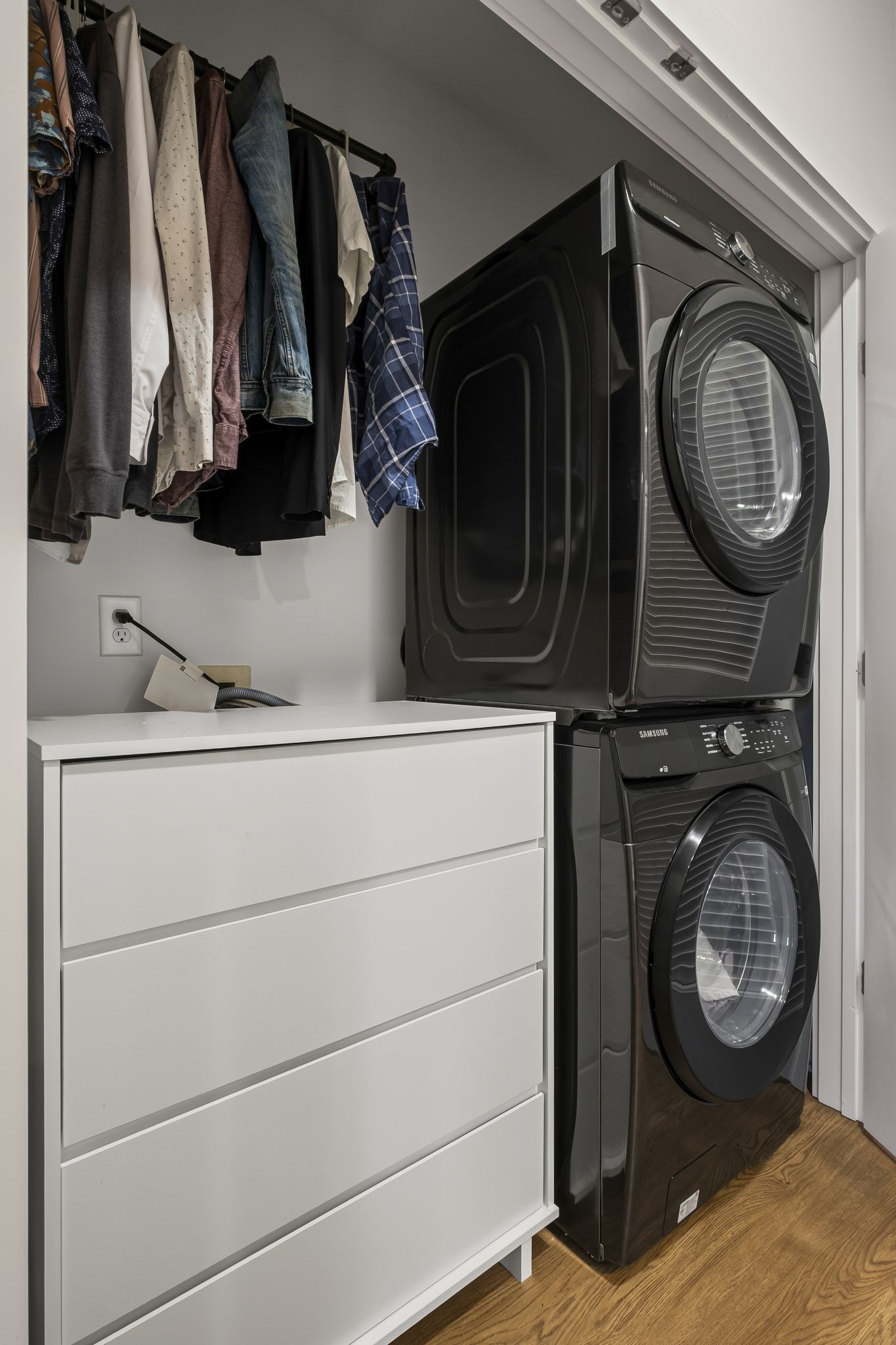 600 E Trinity Ln Unit: 118