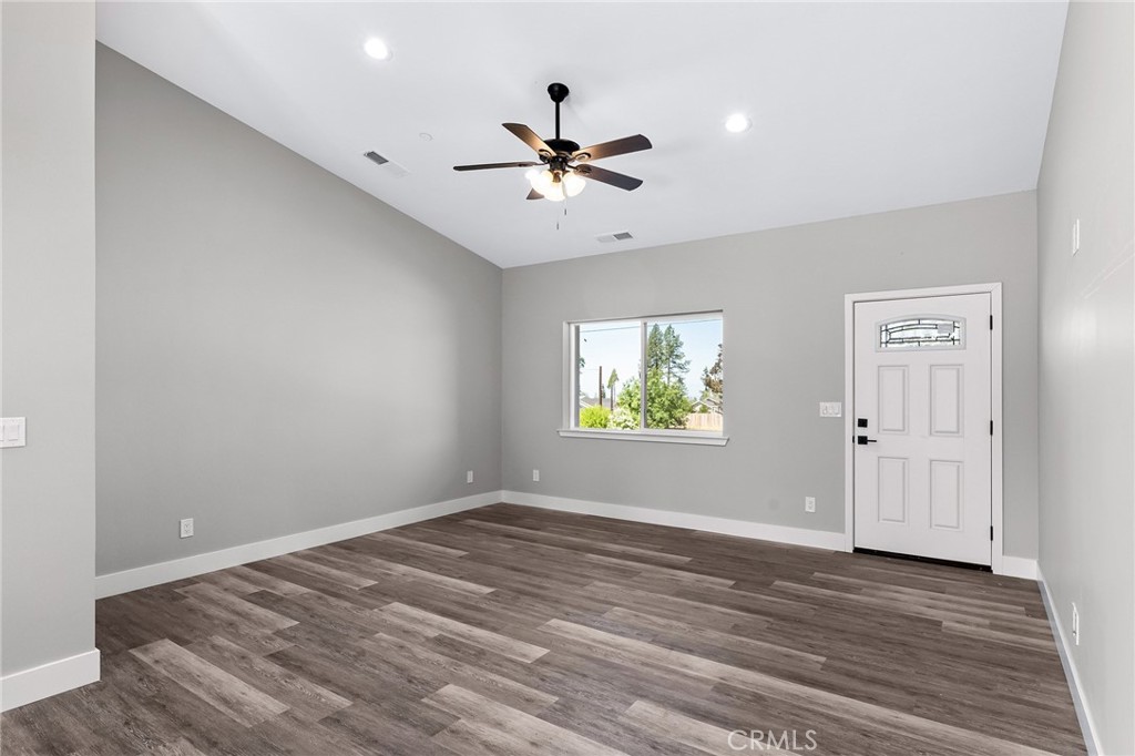 5846 Crestview Drive