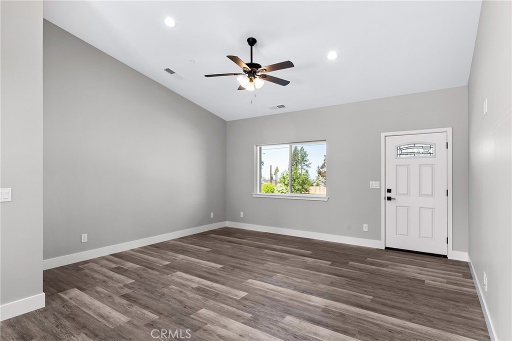5846 Crestview Drive