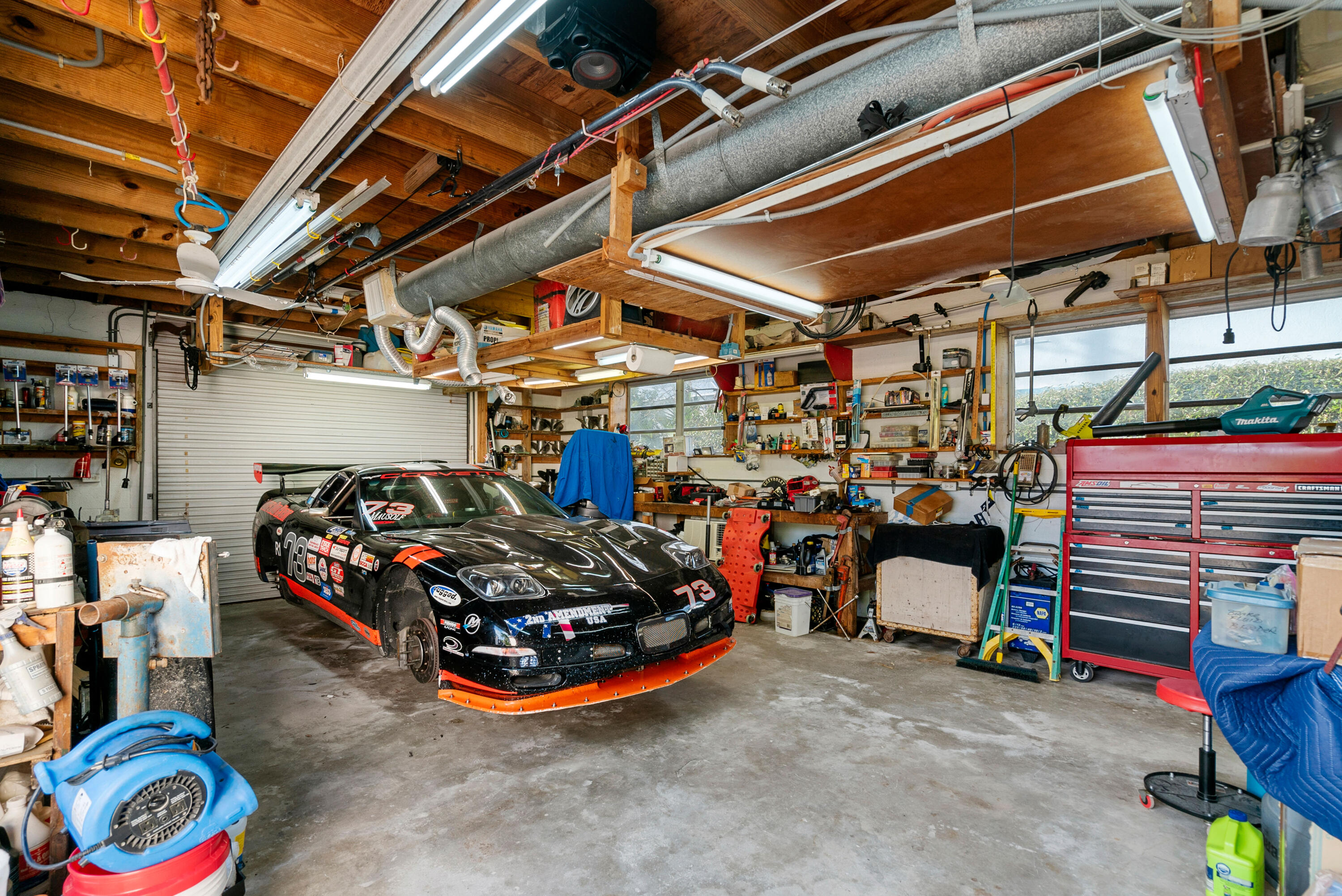 313 Buttonwood Cir & Adjacent Lot