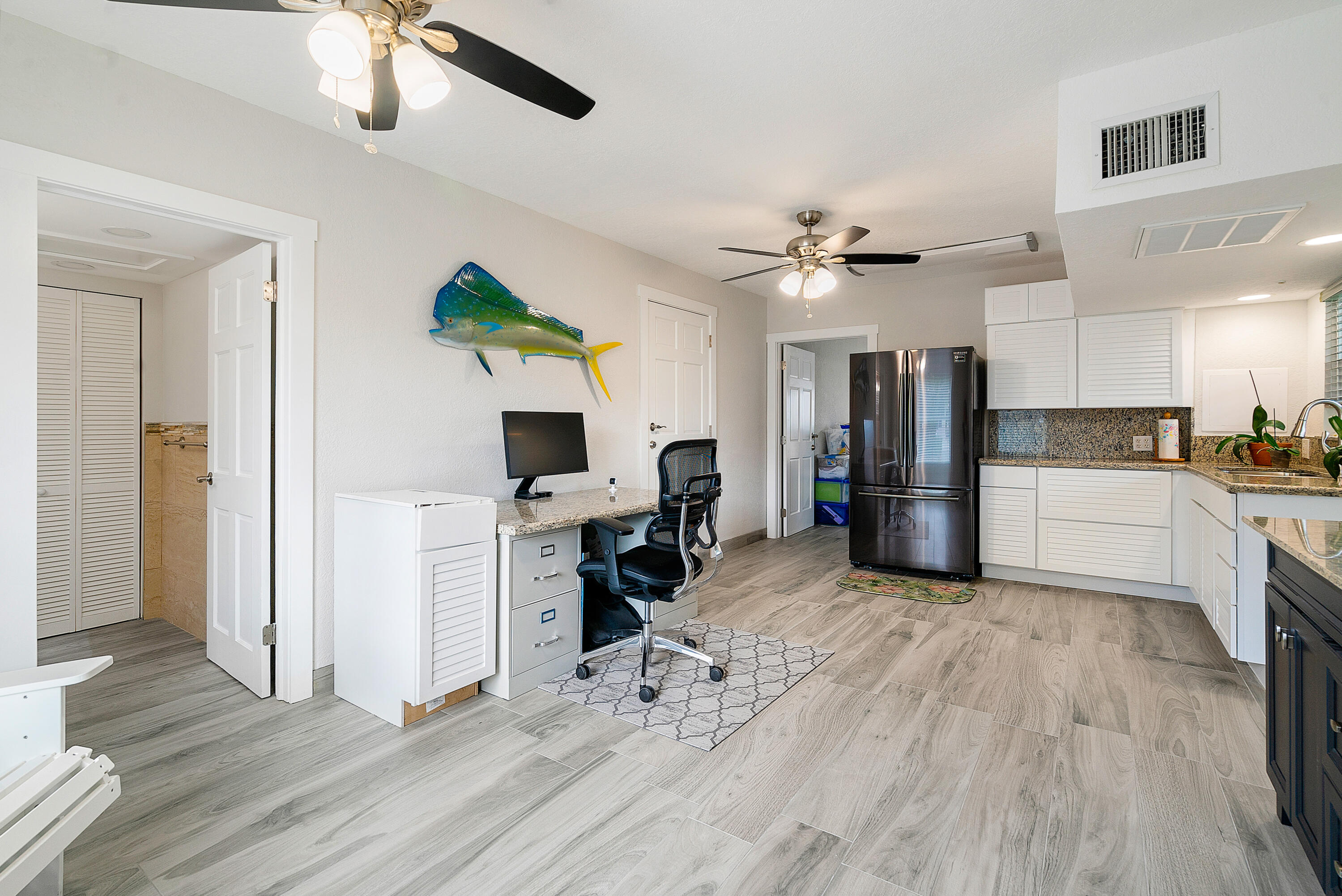 313 Buttonwood Cir & Adjacent Lot