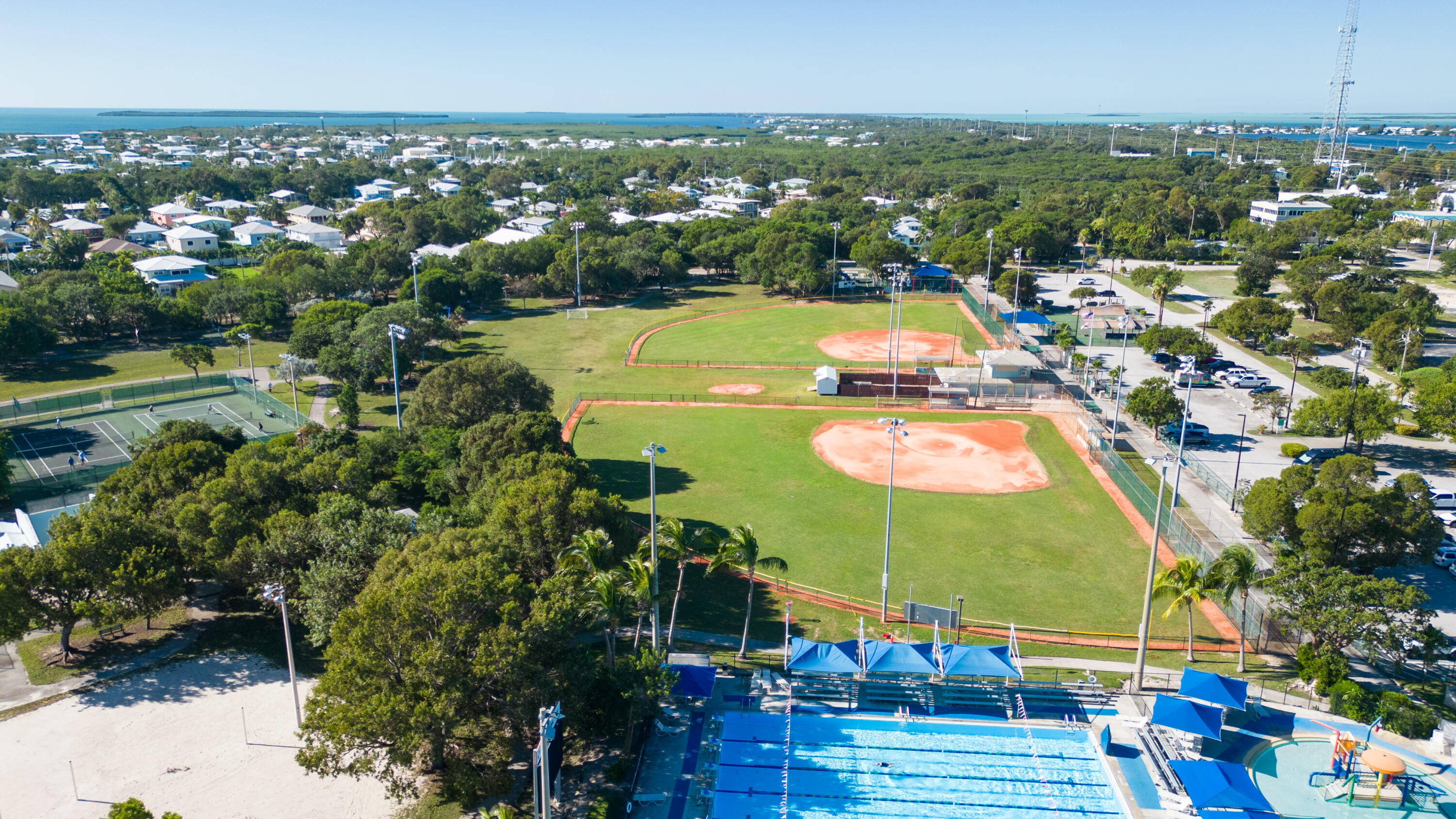 313 Buttonwood Cir & Adjacent Lot