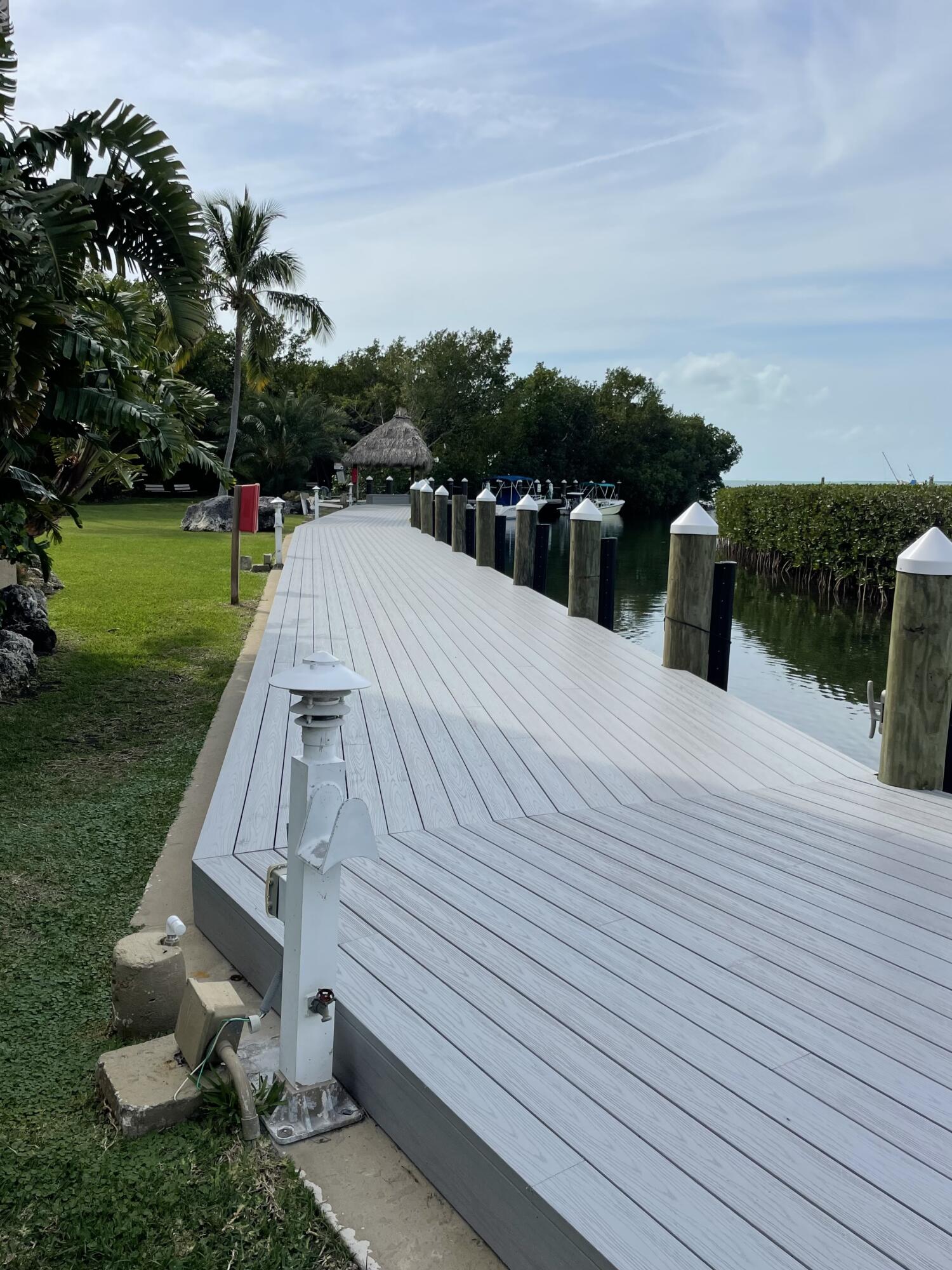 88500 Overseas Highway Unit: 214