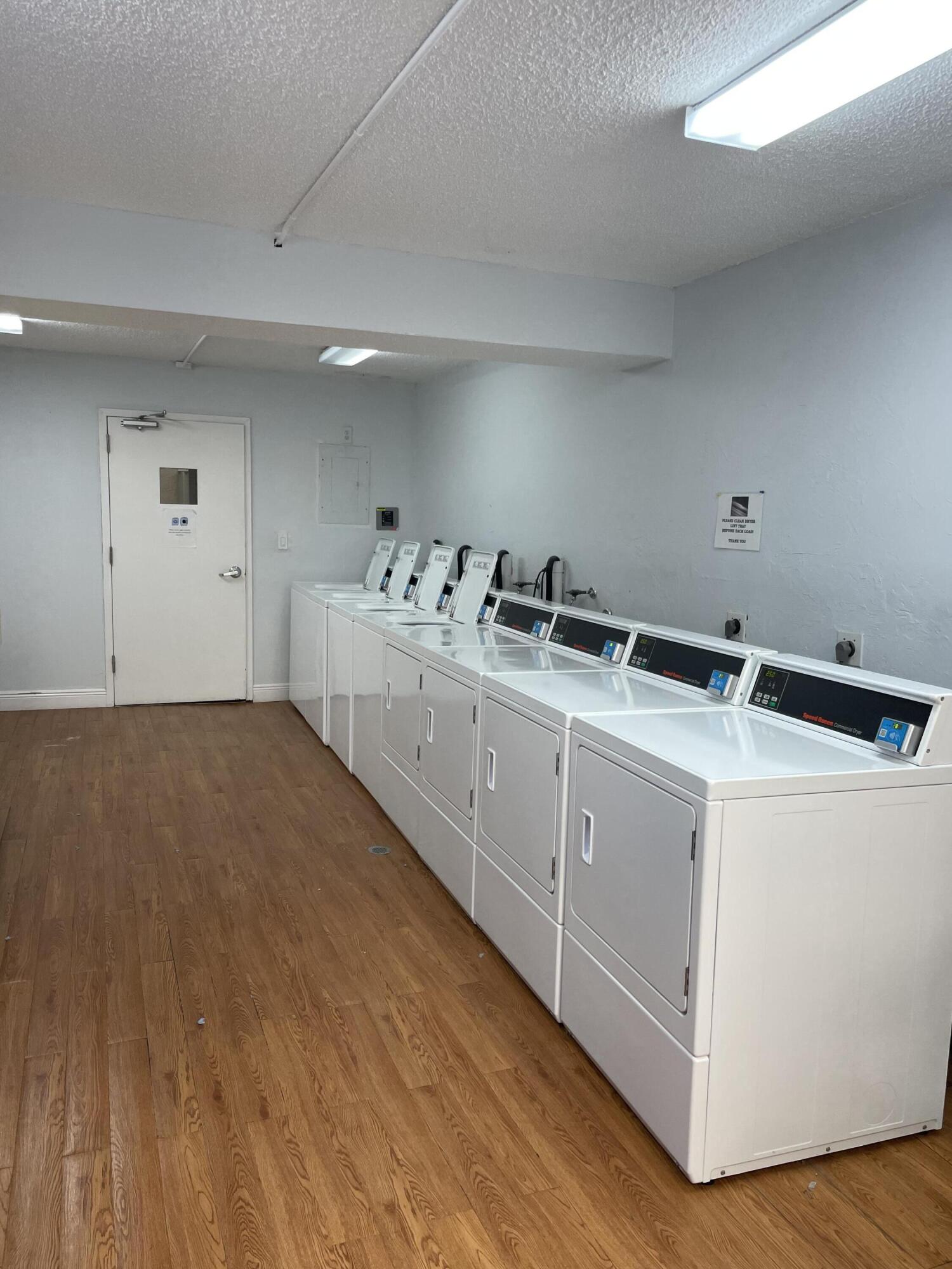 88500 Overseas Highway Unit: 214