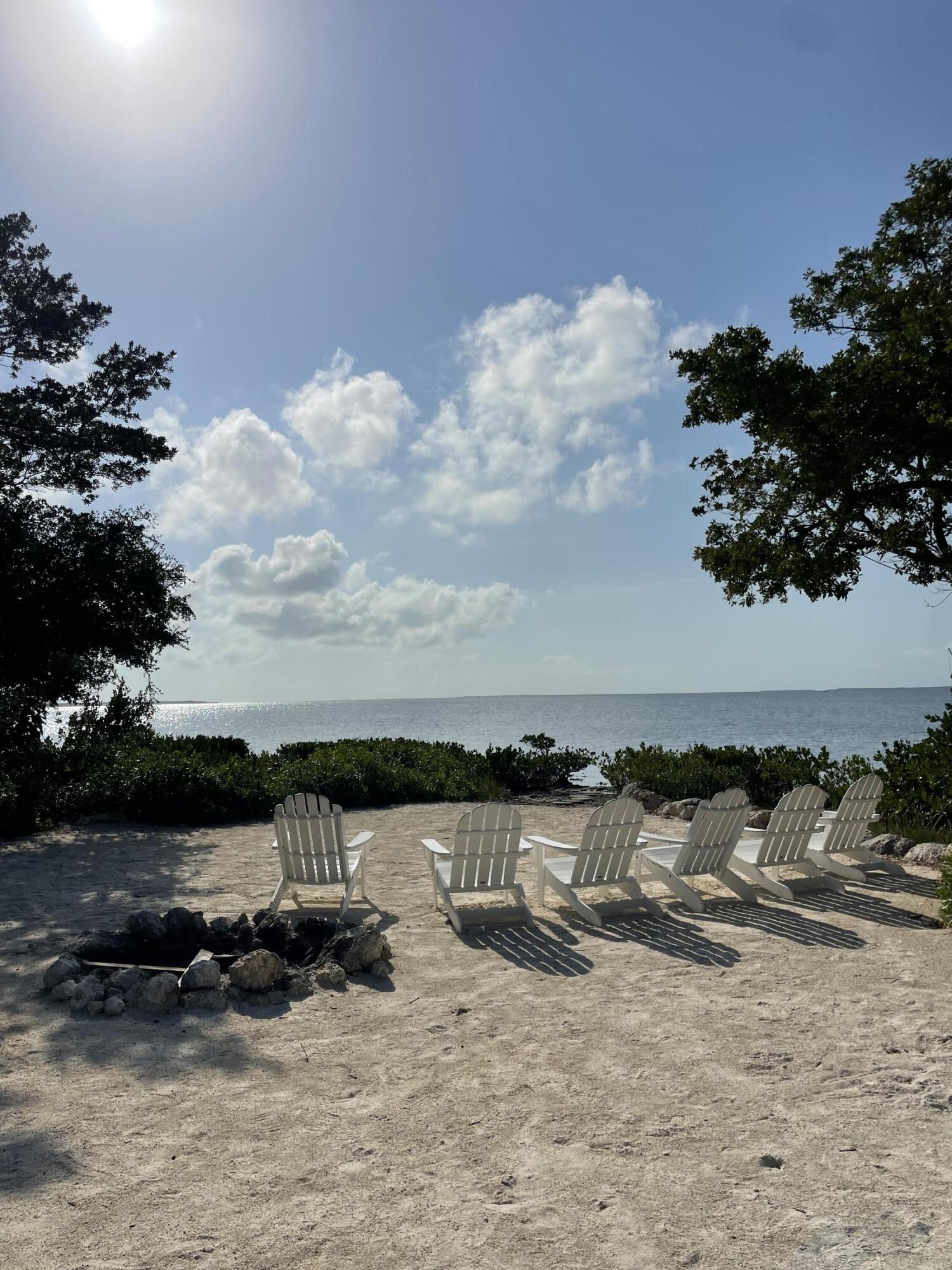 88500 Overseas Highway Unit: 214