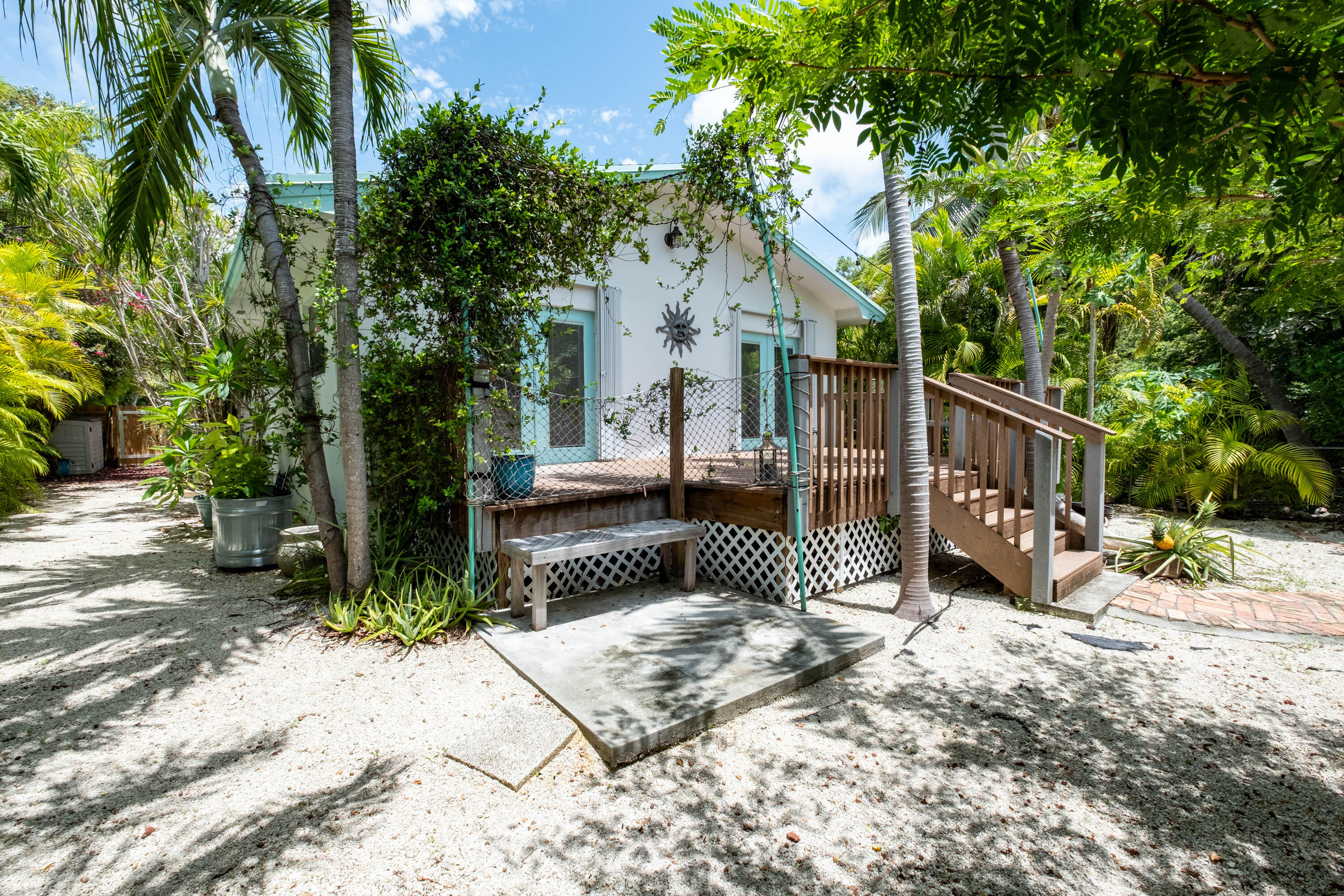 252 Hibiscus Street