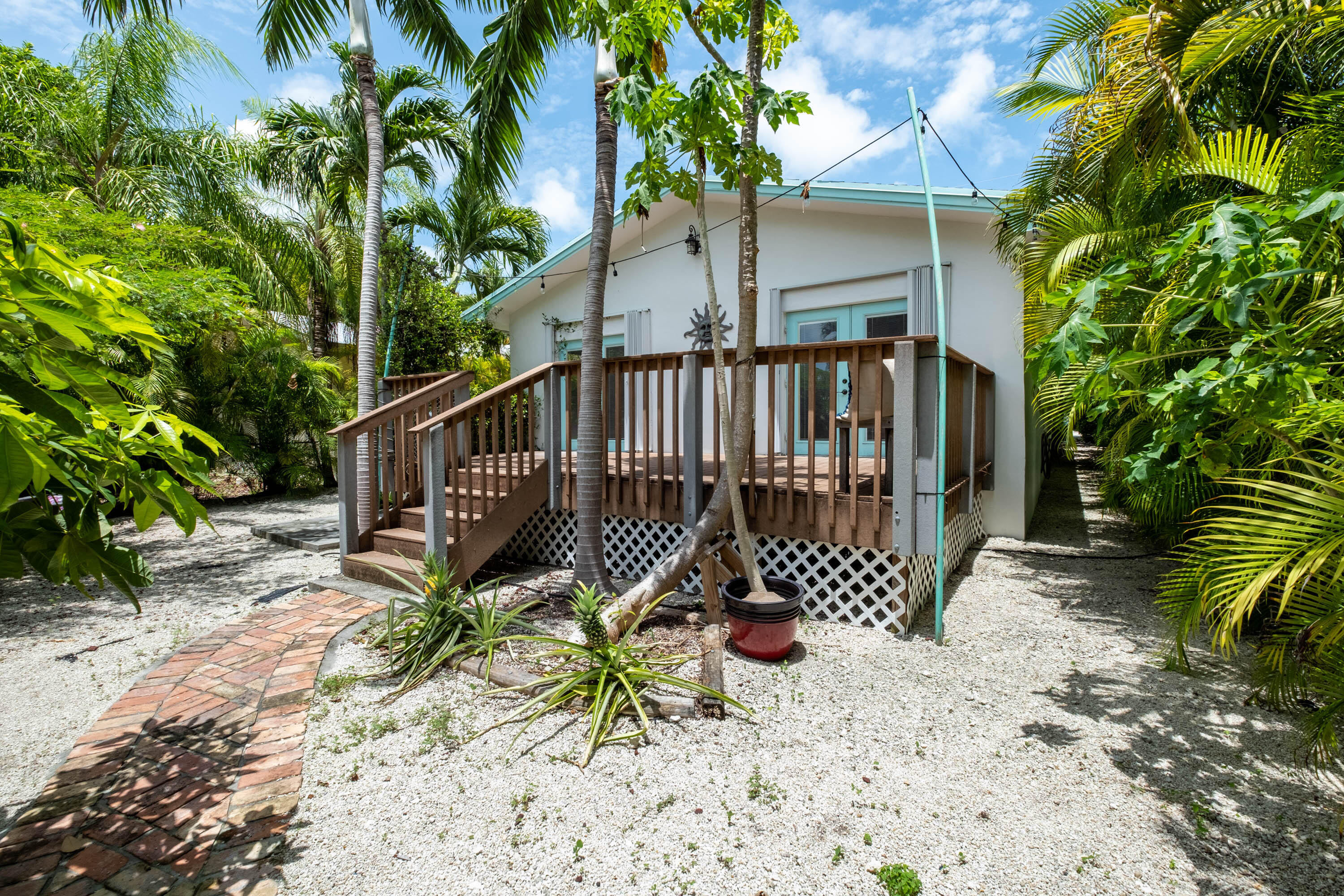 252 Hibiscus Street