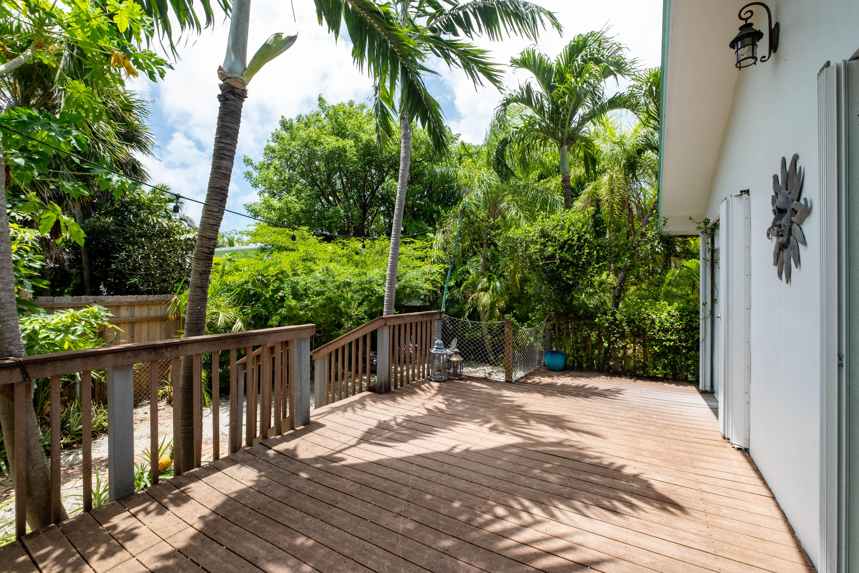 252 Hibiscus Street