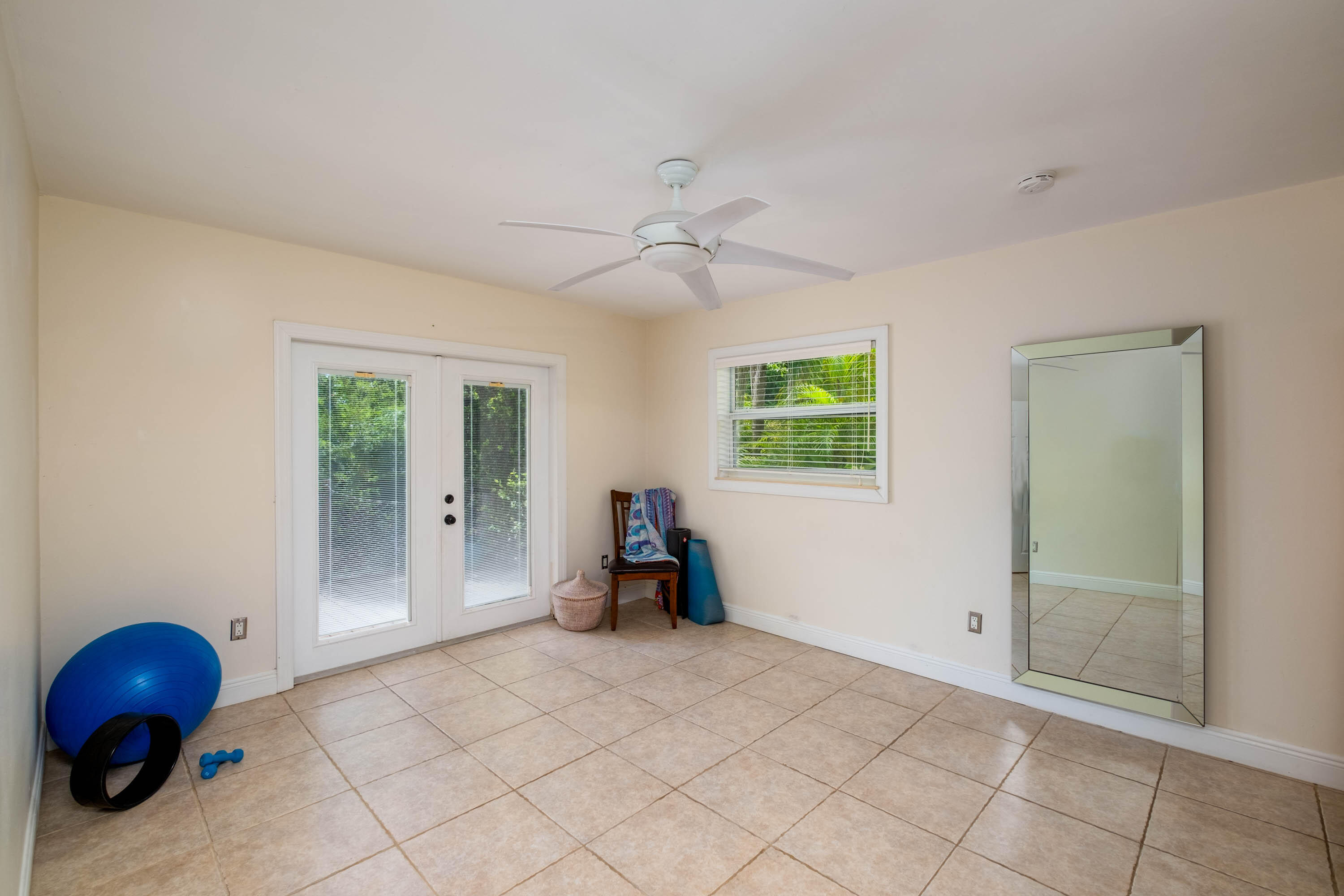 252 Hibiscus Street