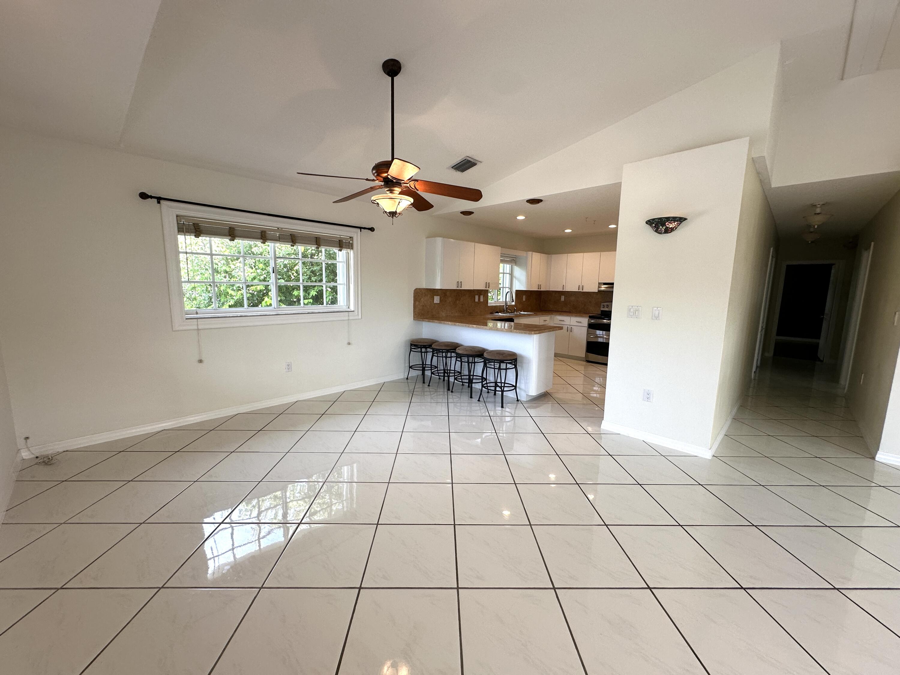 27 Bahama Avenue