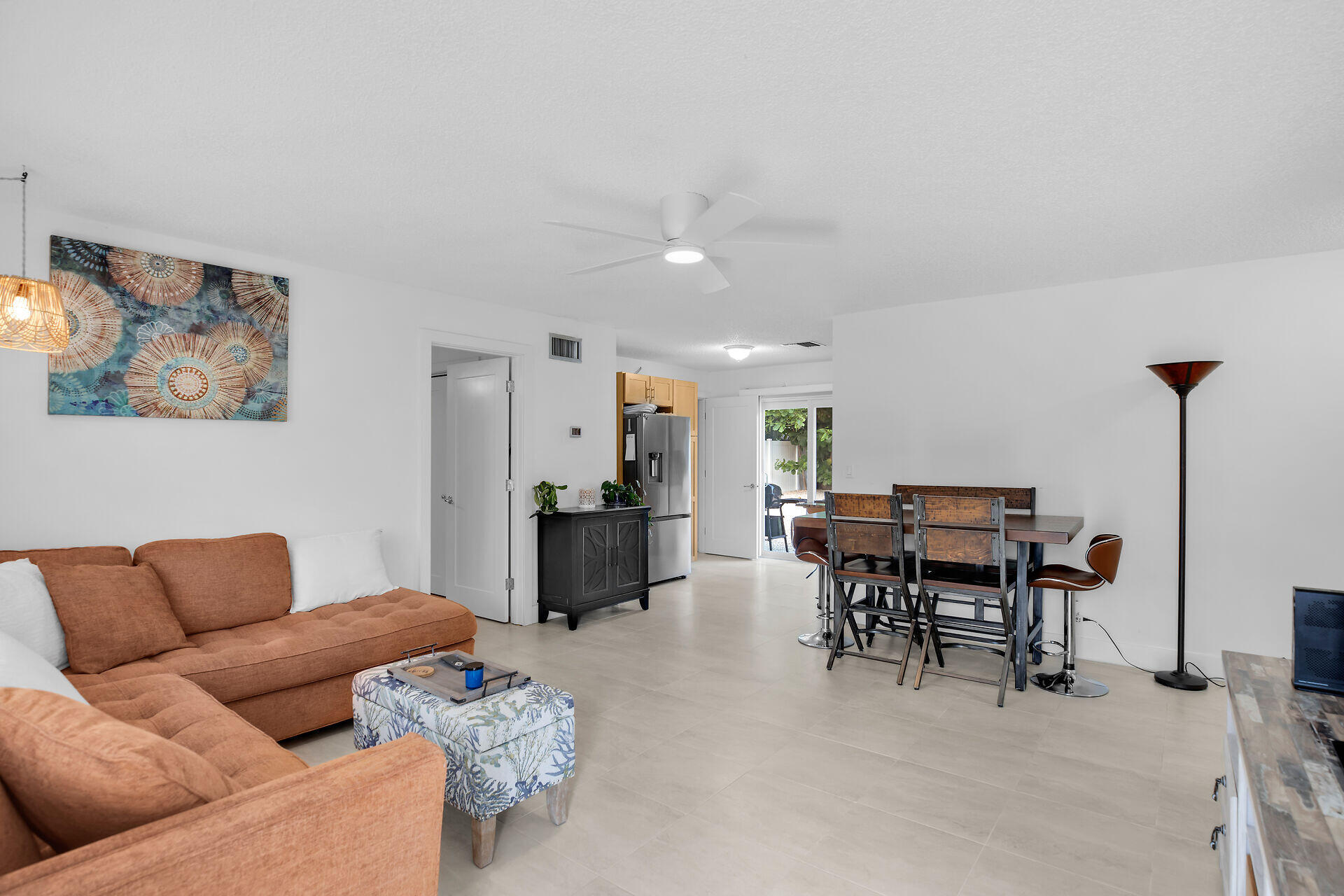206 2nd Street
