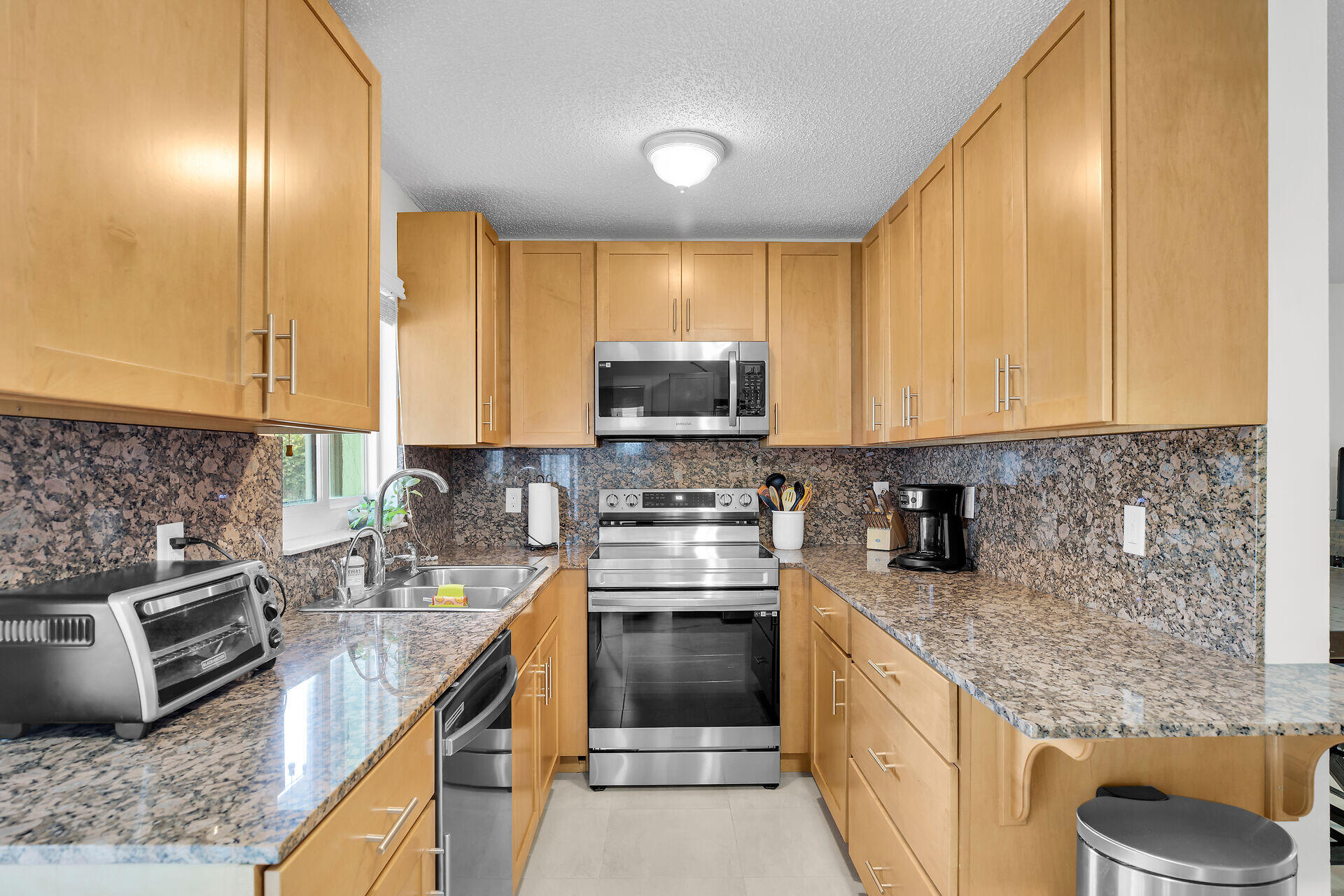 206 2nd Street
