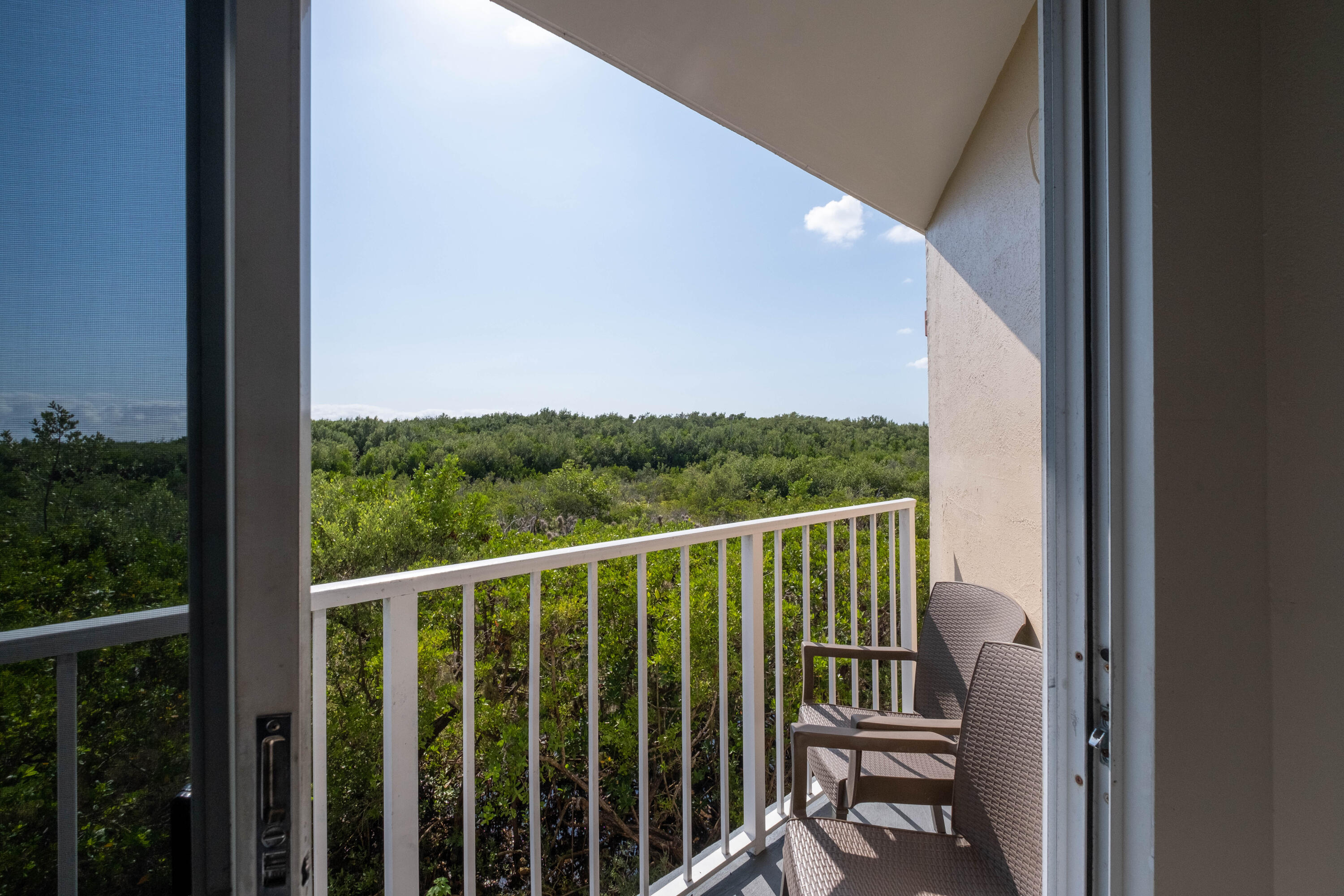 500 Burton Drive Unit: 2207
