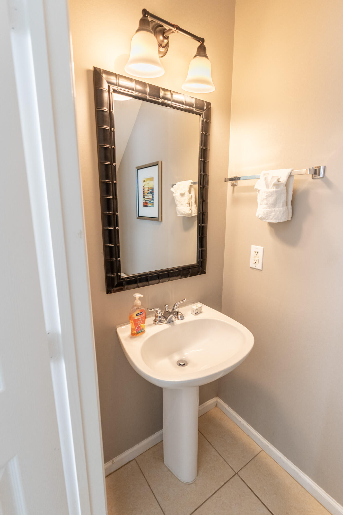 5067 Sunset Village Drive Unit: B-100