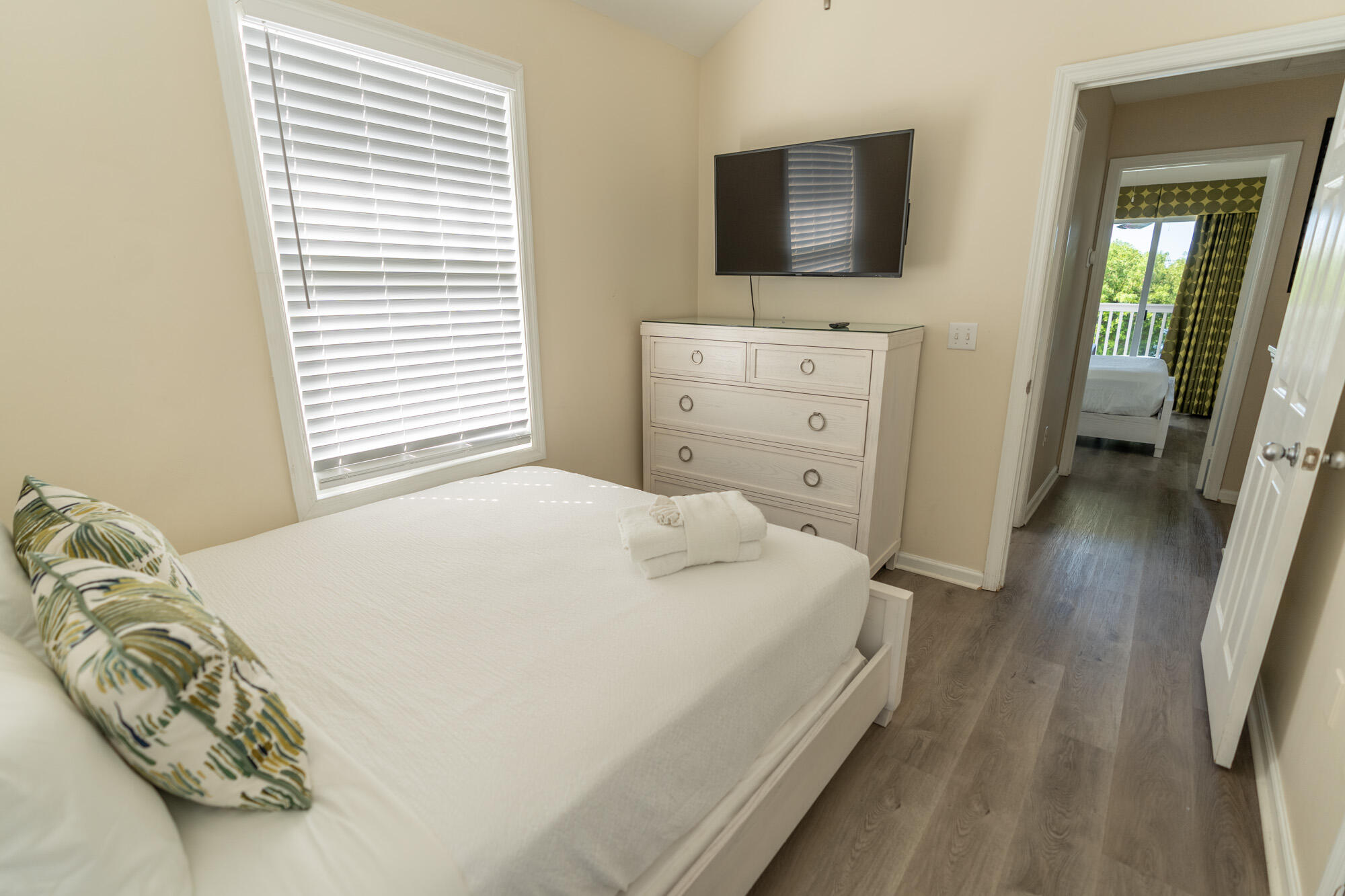 5067 Sunset Village Drive Unit: B-100