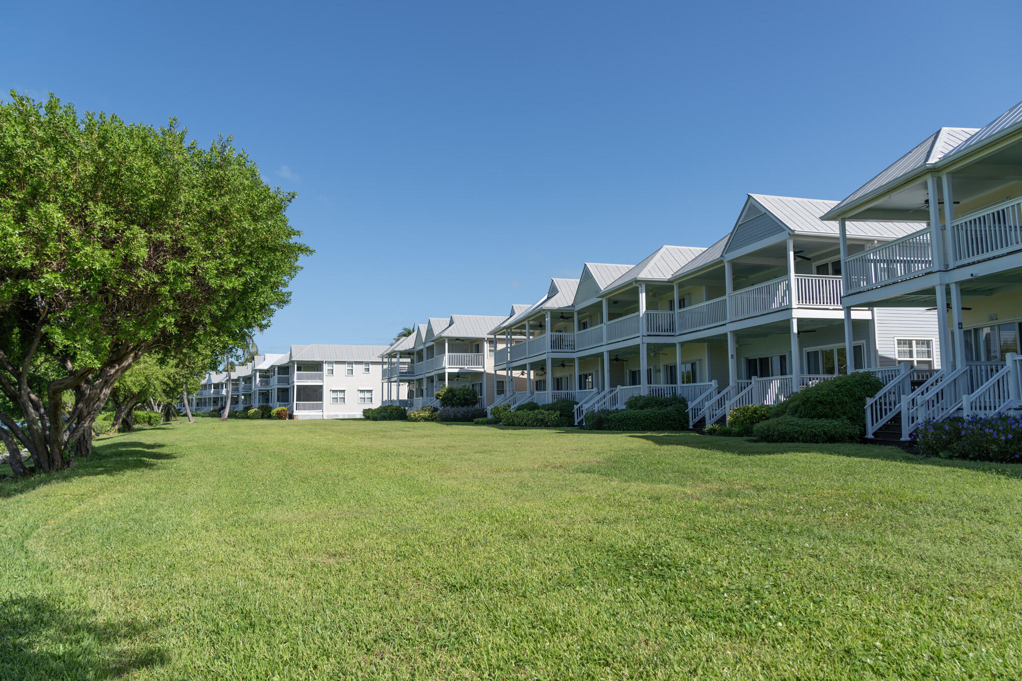 5067 Sunset Village Drive Unit: B-100