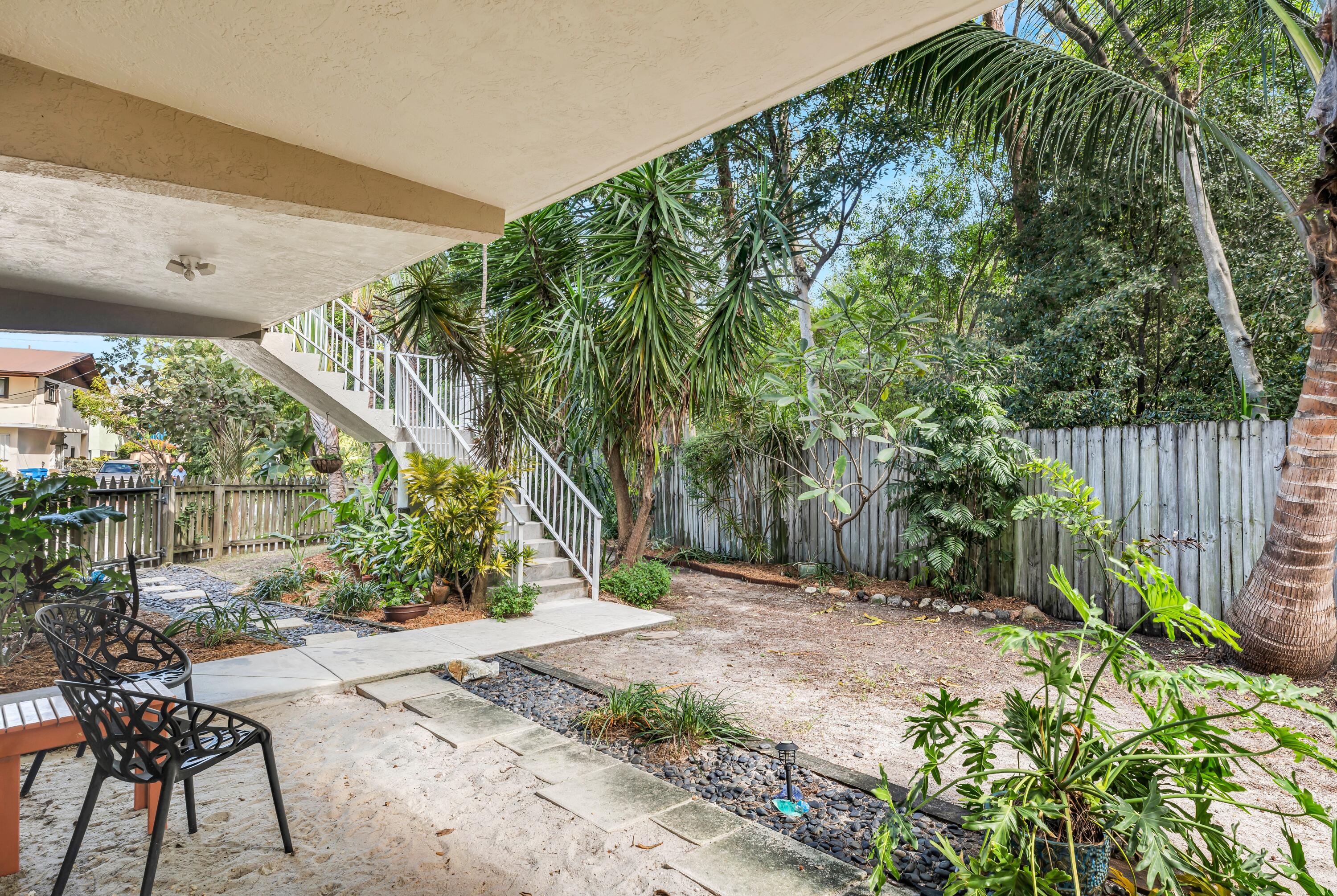 290 Woods Avenue