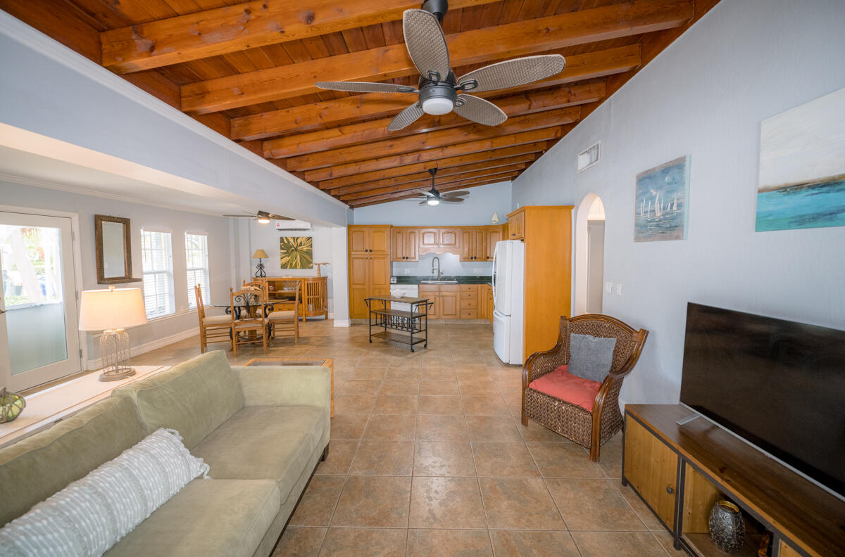 917 Lobster Lane