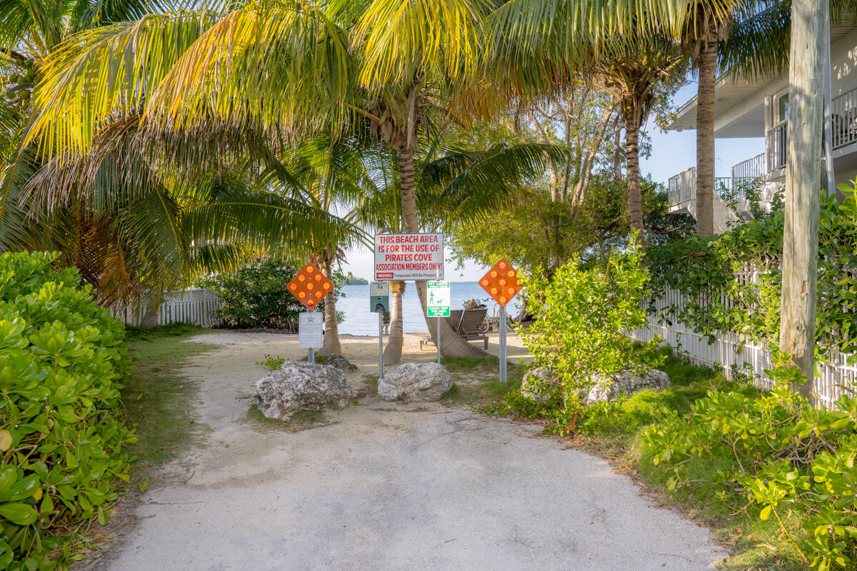 81 John Silver Drive