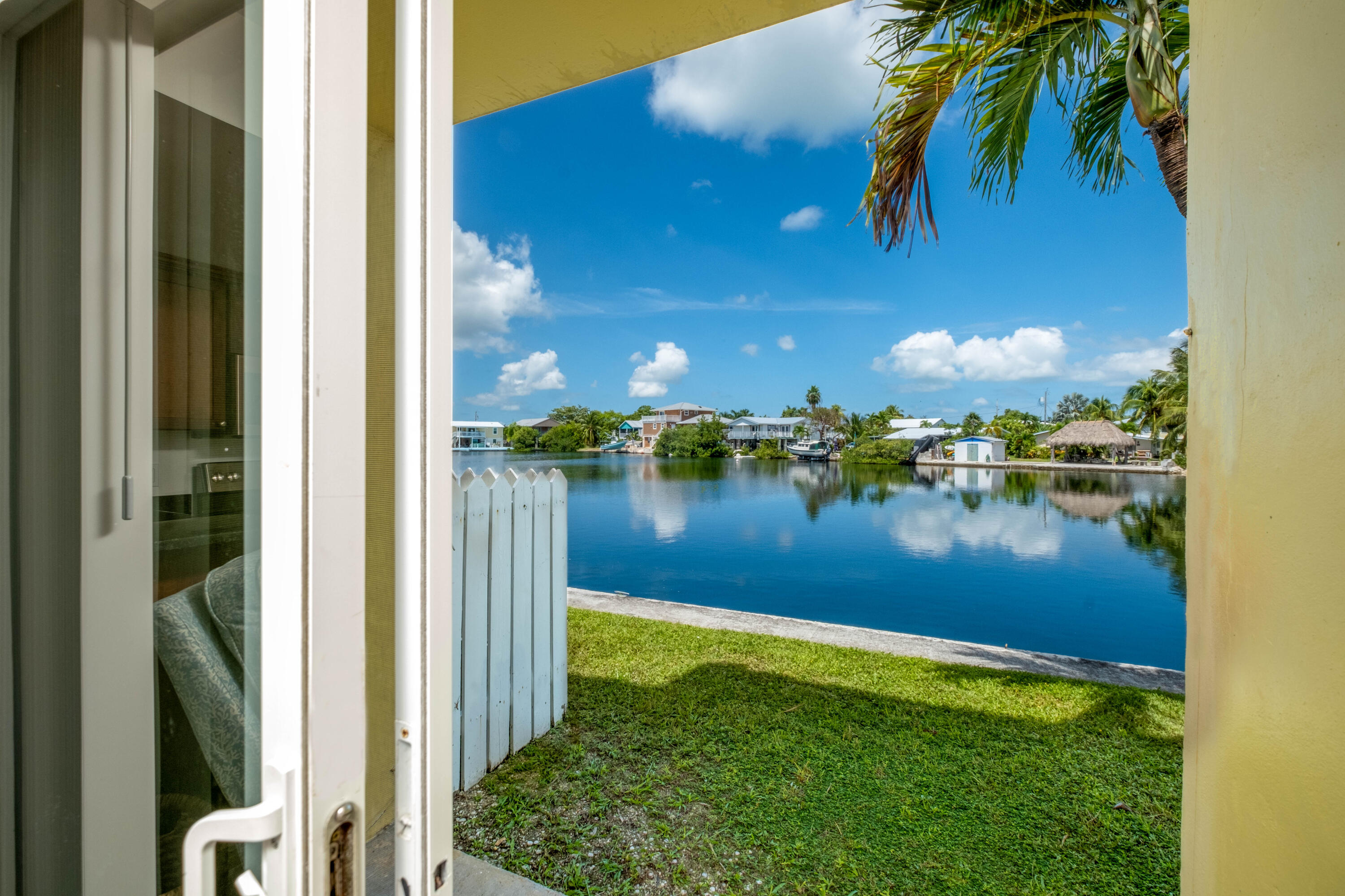 201 Coppitt Road Unit: 104B
