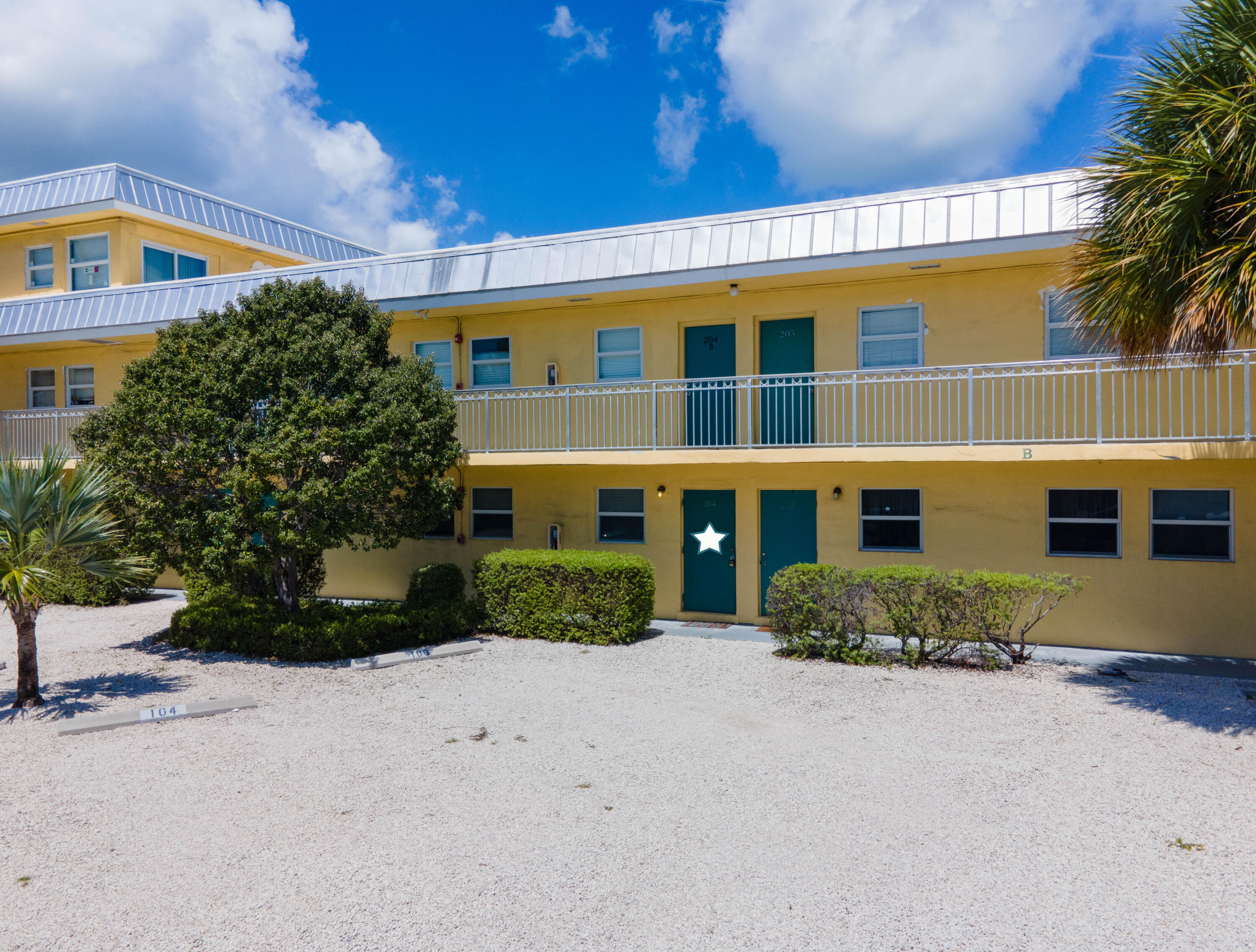 201 Coppitt Road Unit: 104B