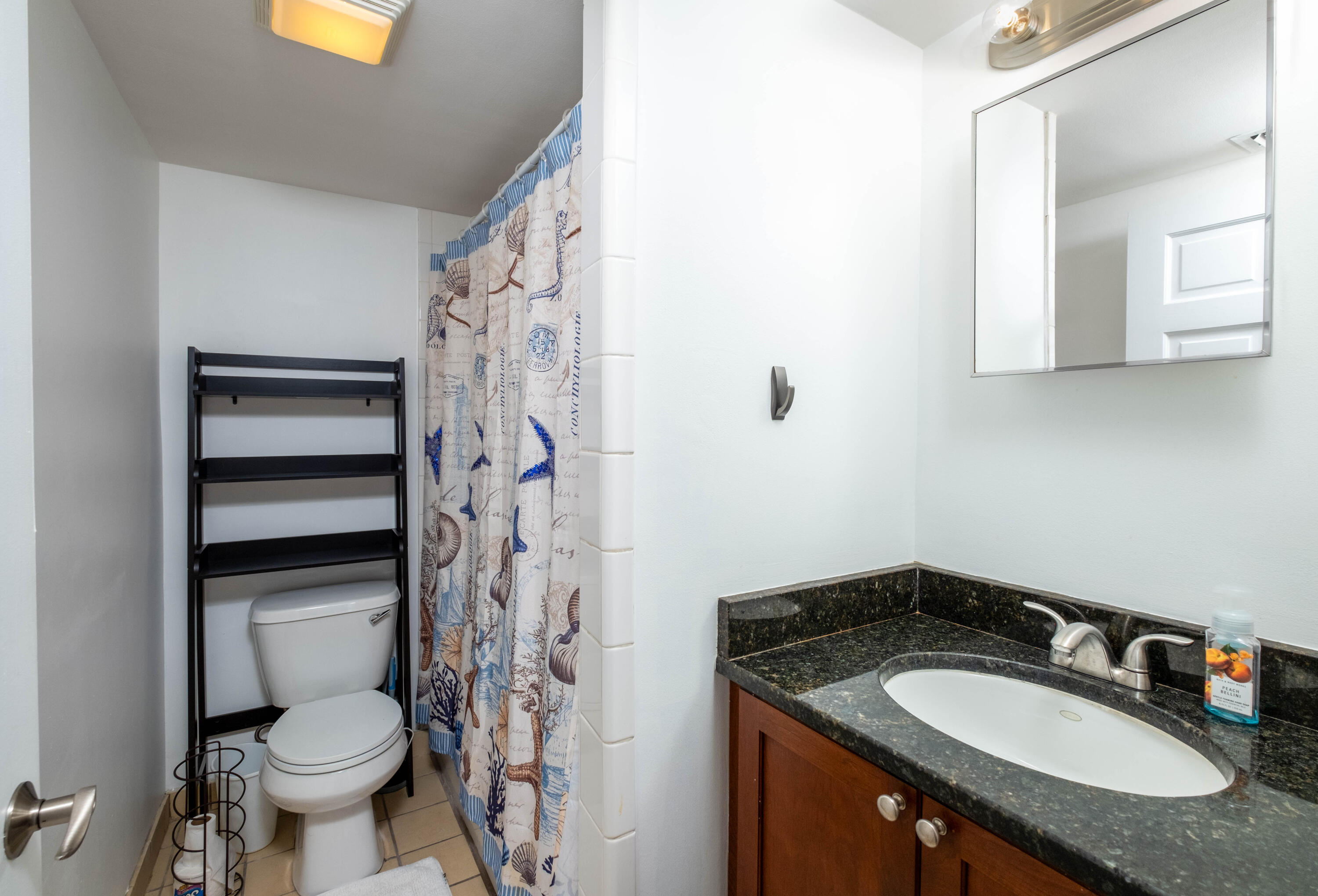 201 Coppitt Road Unit: 104B