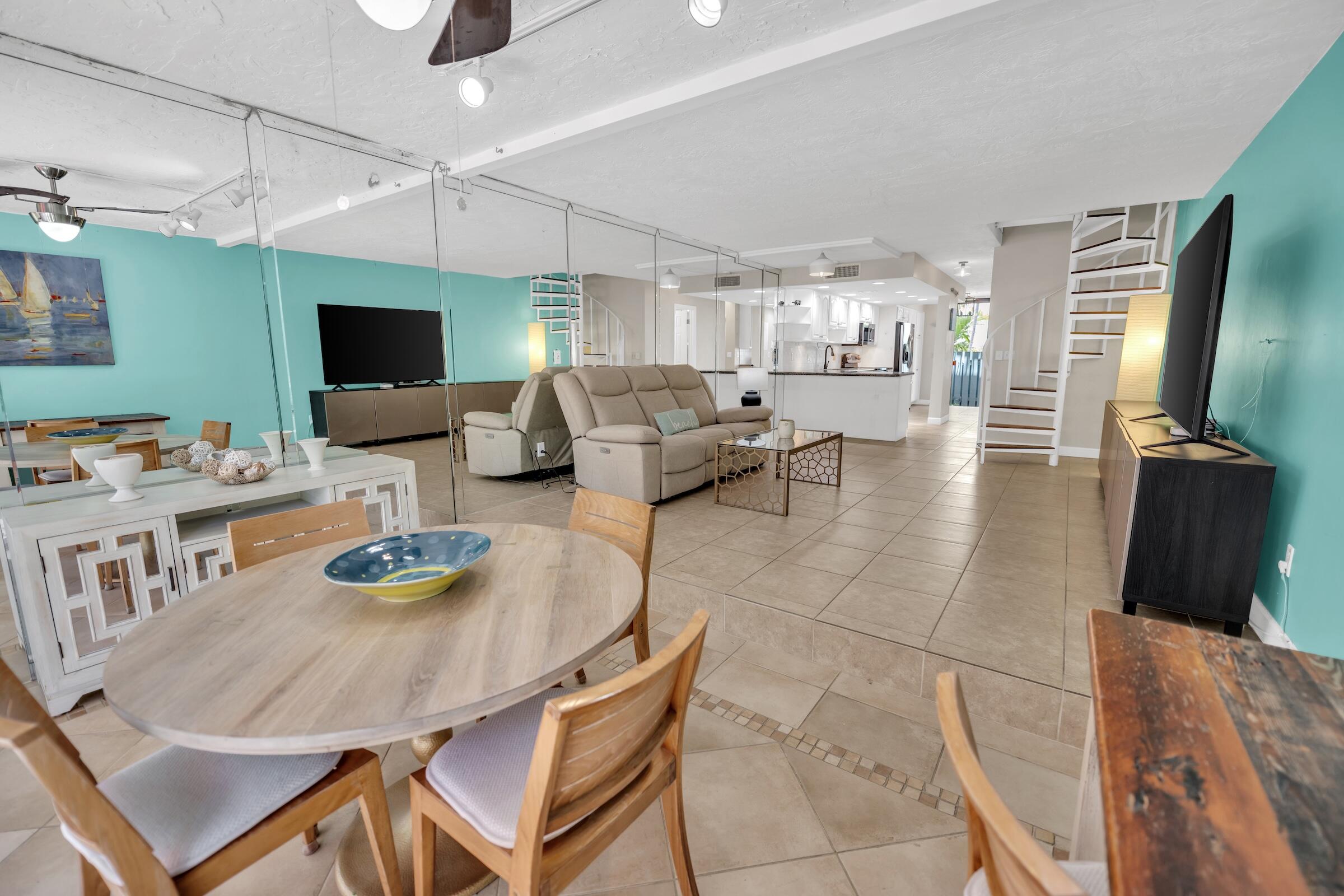 87200 Overseas Highway Unit: R6