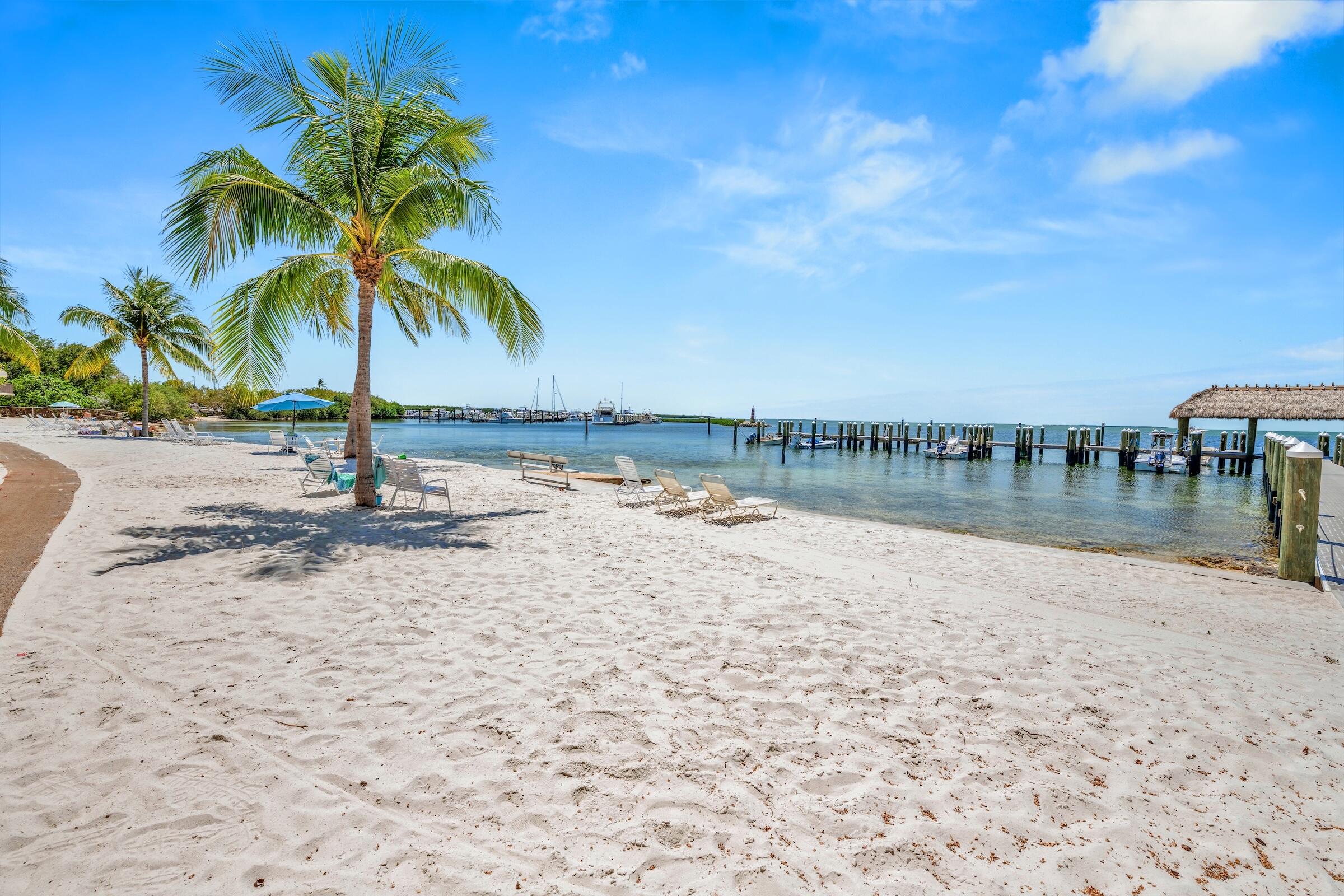 87200 Overseas Highway Unit: R6