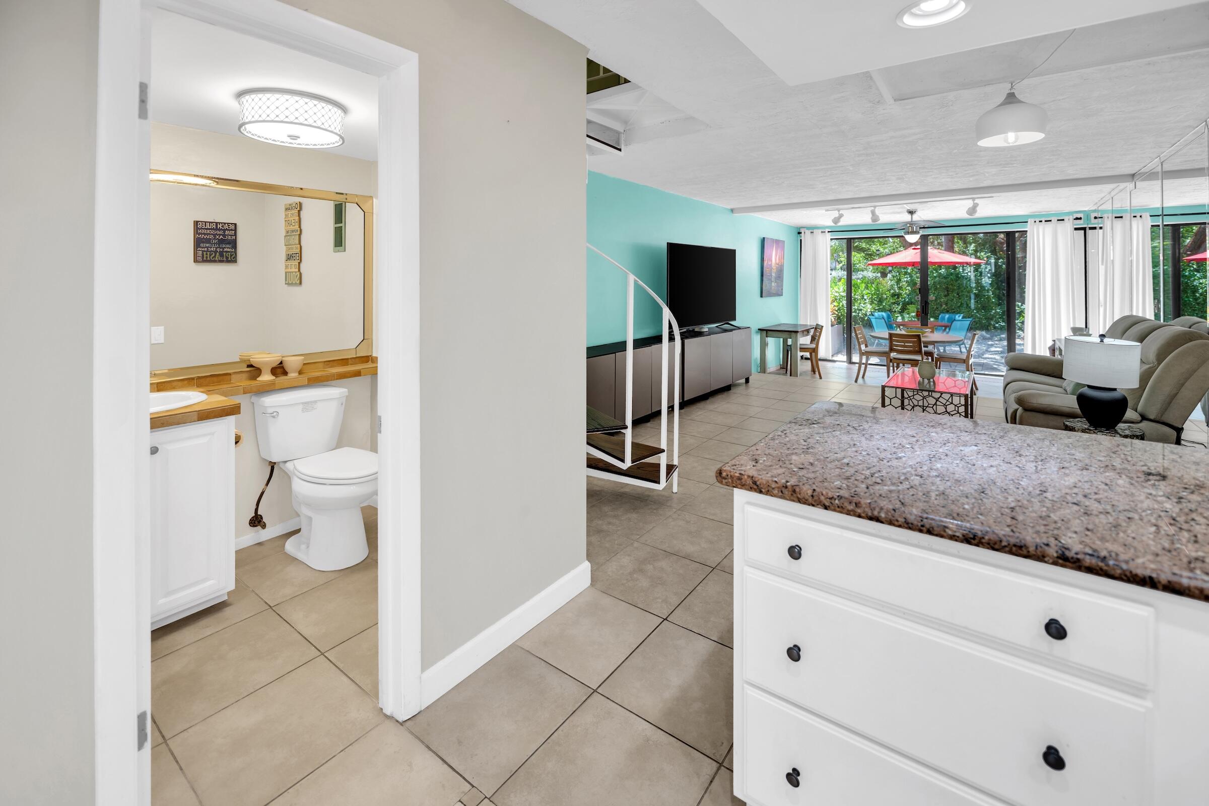87200 Overseas Highway Unit: R6