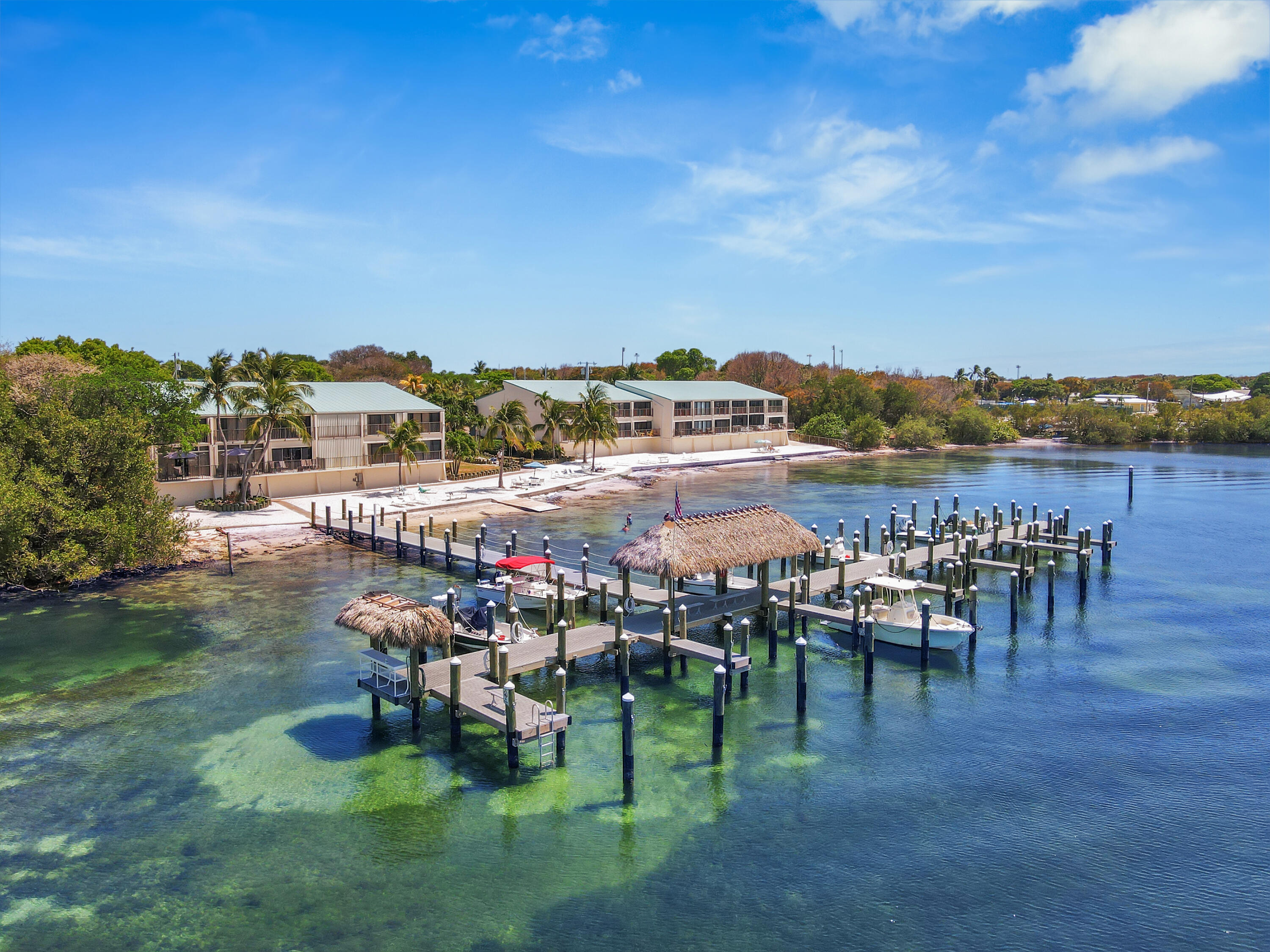 87200 Overseas Highway Unit: R6