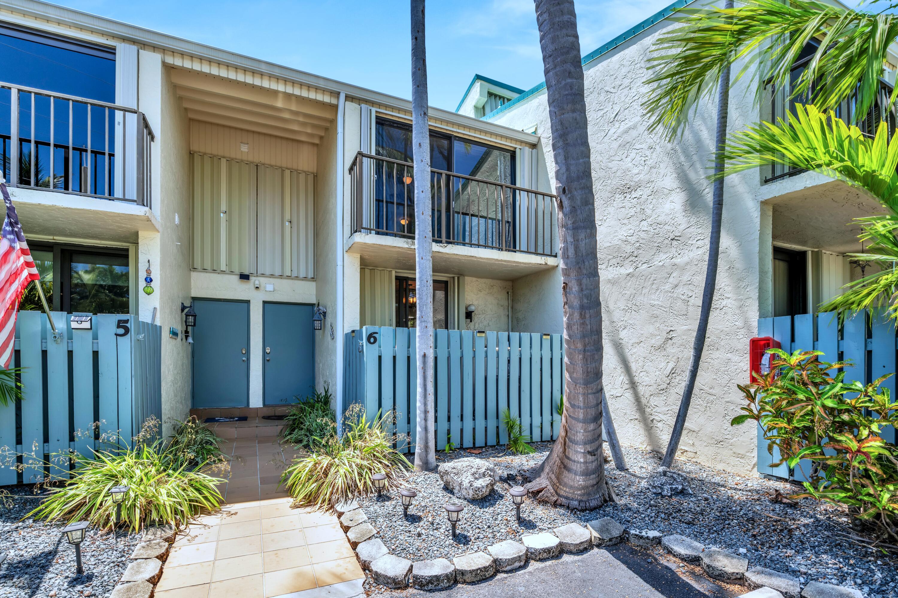 87200 Overseas Highway Unit: R6