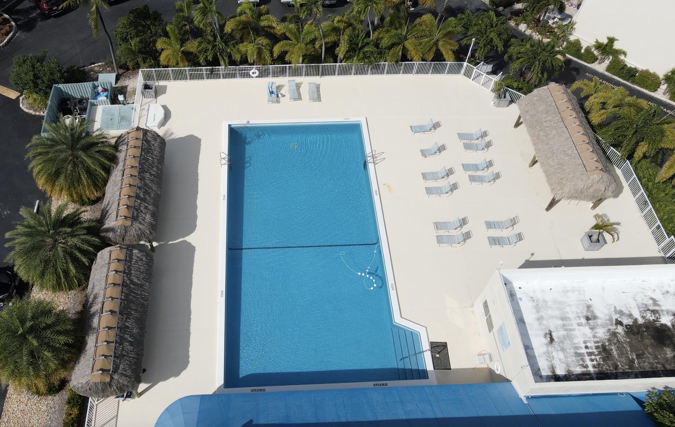87200 Overseas Highway Unit: R6