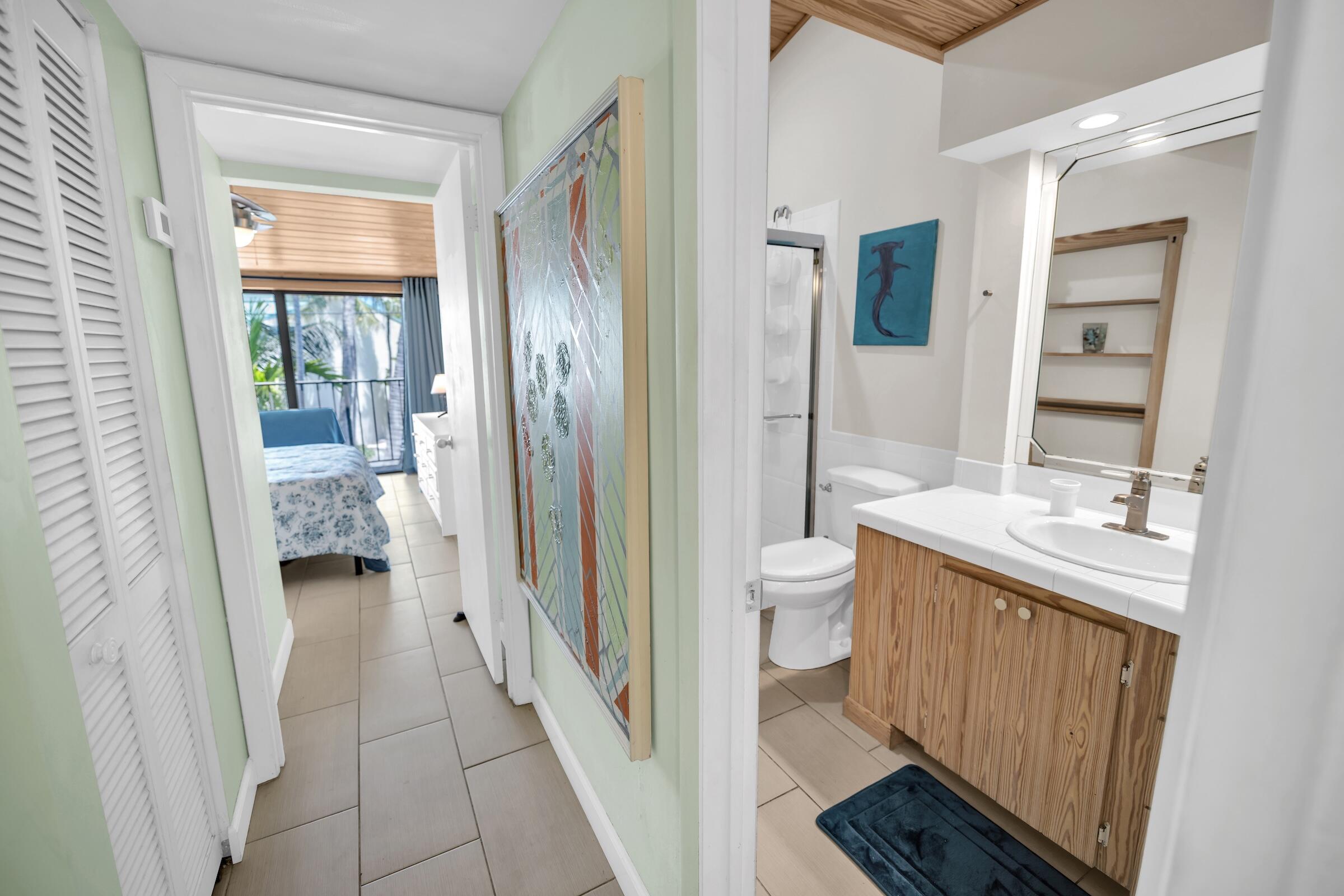 87200 Overseas Highway Unit: R6