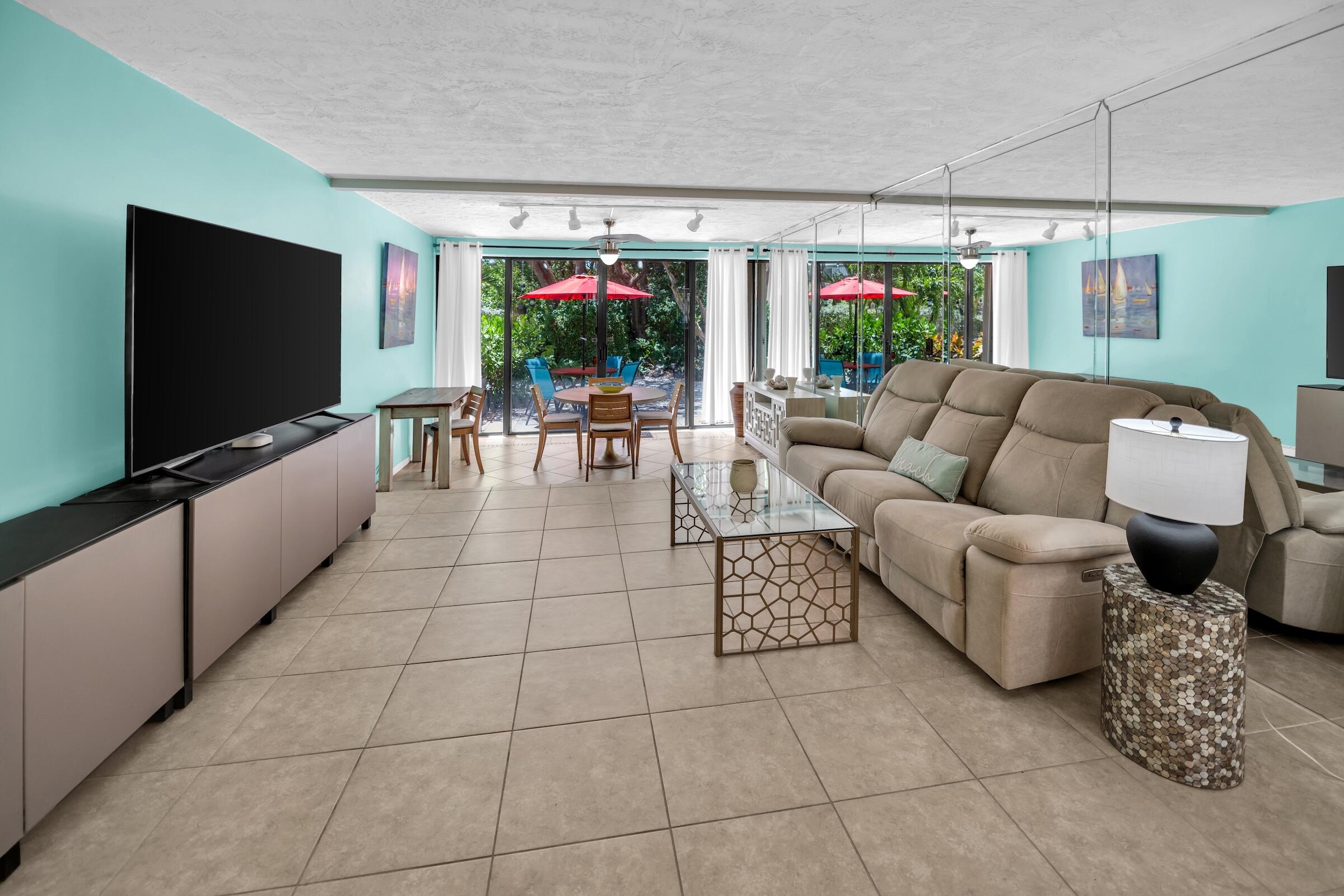 87200 Overseas Highway Unit: R6
