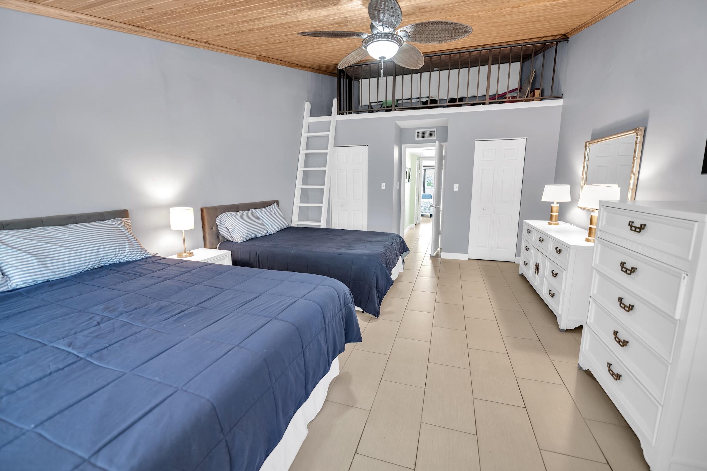 87200 Overseas Highway Unit: R6