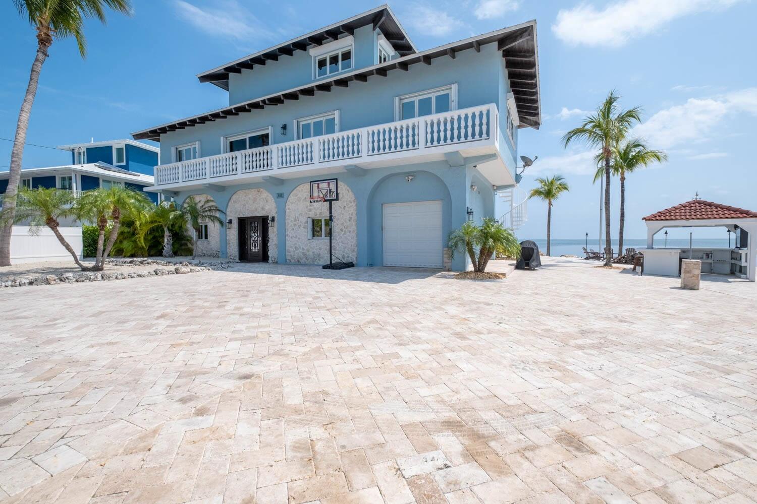 802 Bonito Lane
