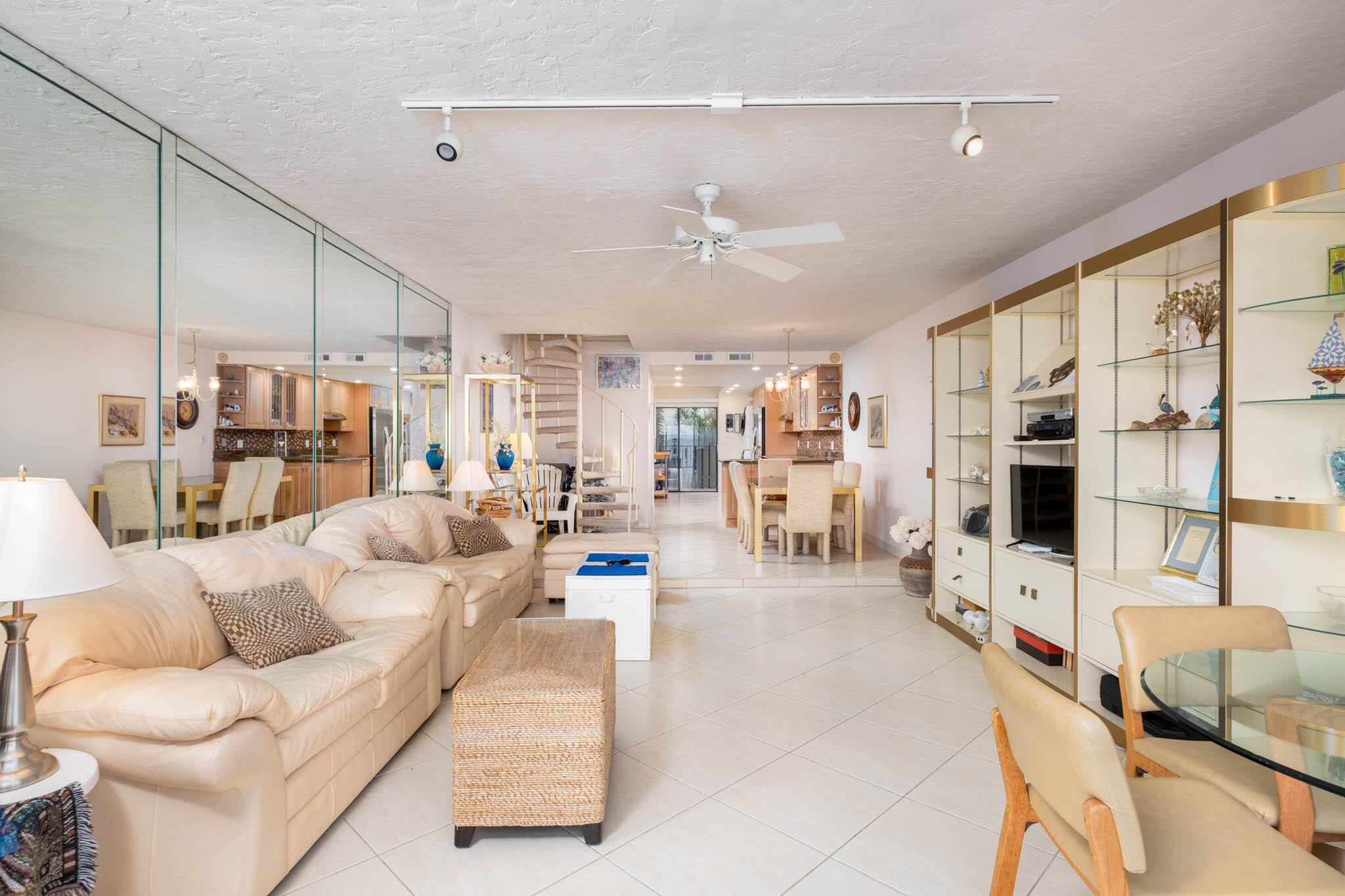 87200 Overseas Highway Unit: I3
