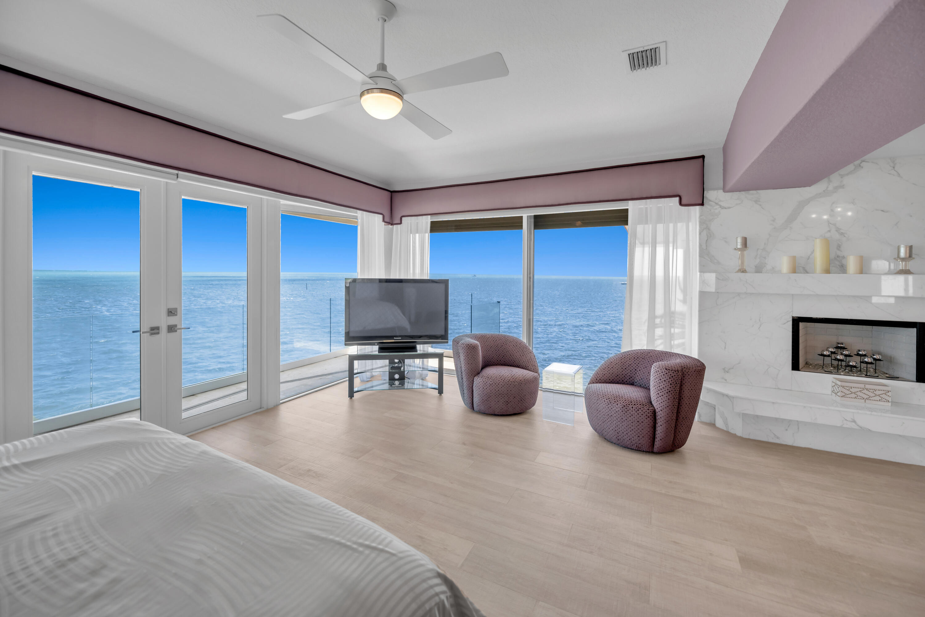 251 S Ocean Shores Drive