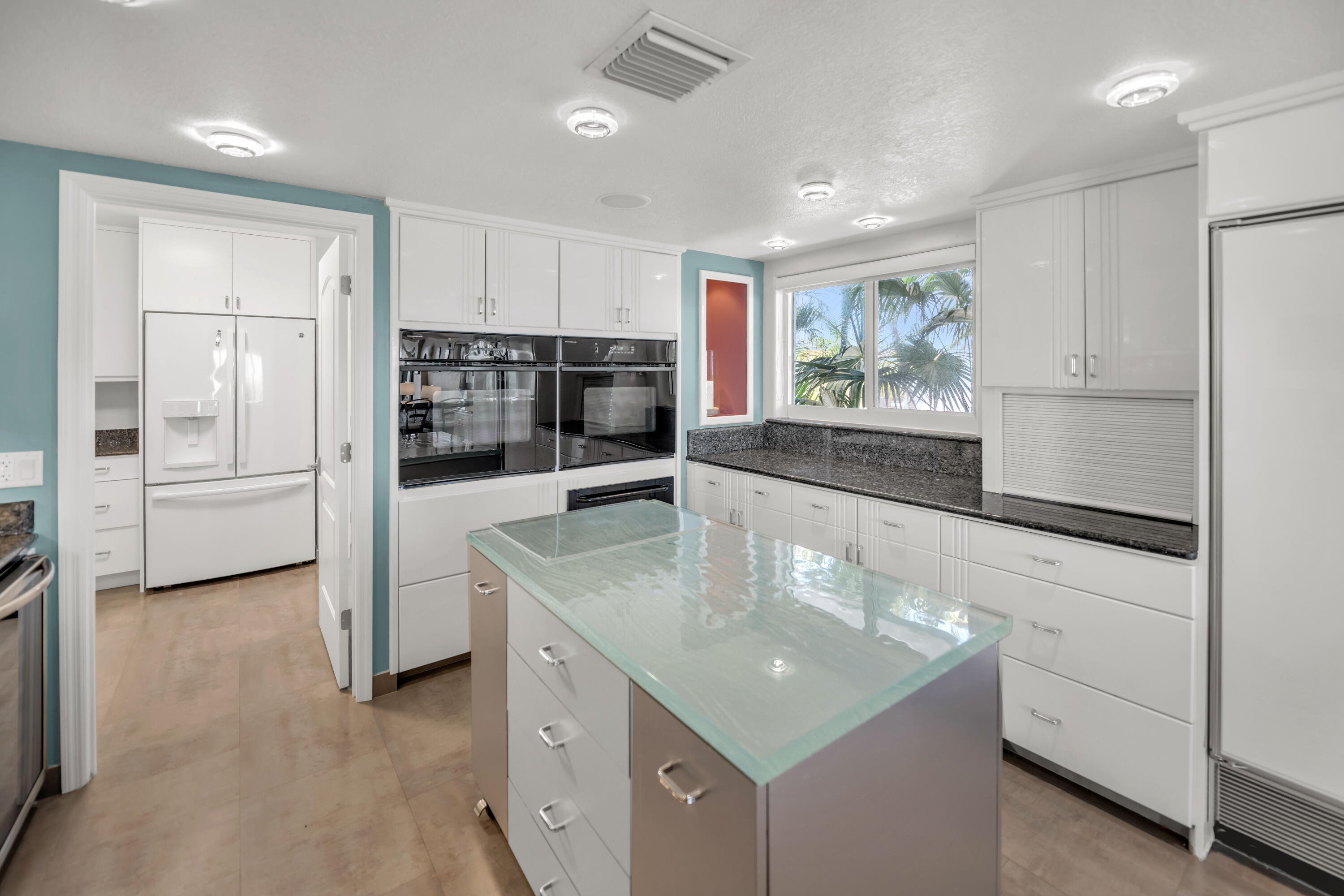 251 S Ocean Shores Drive